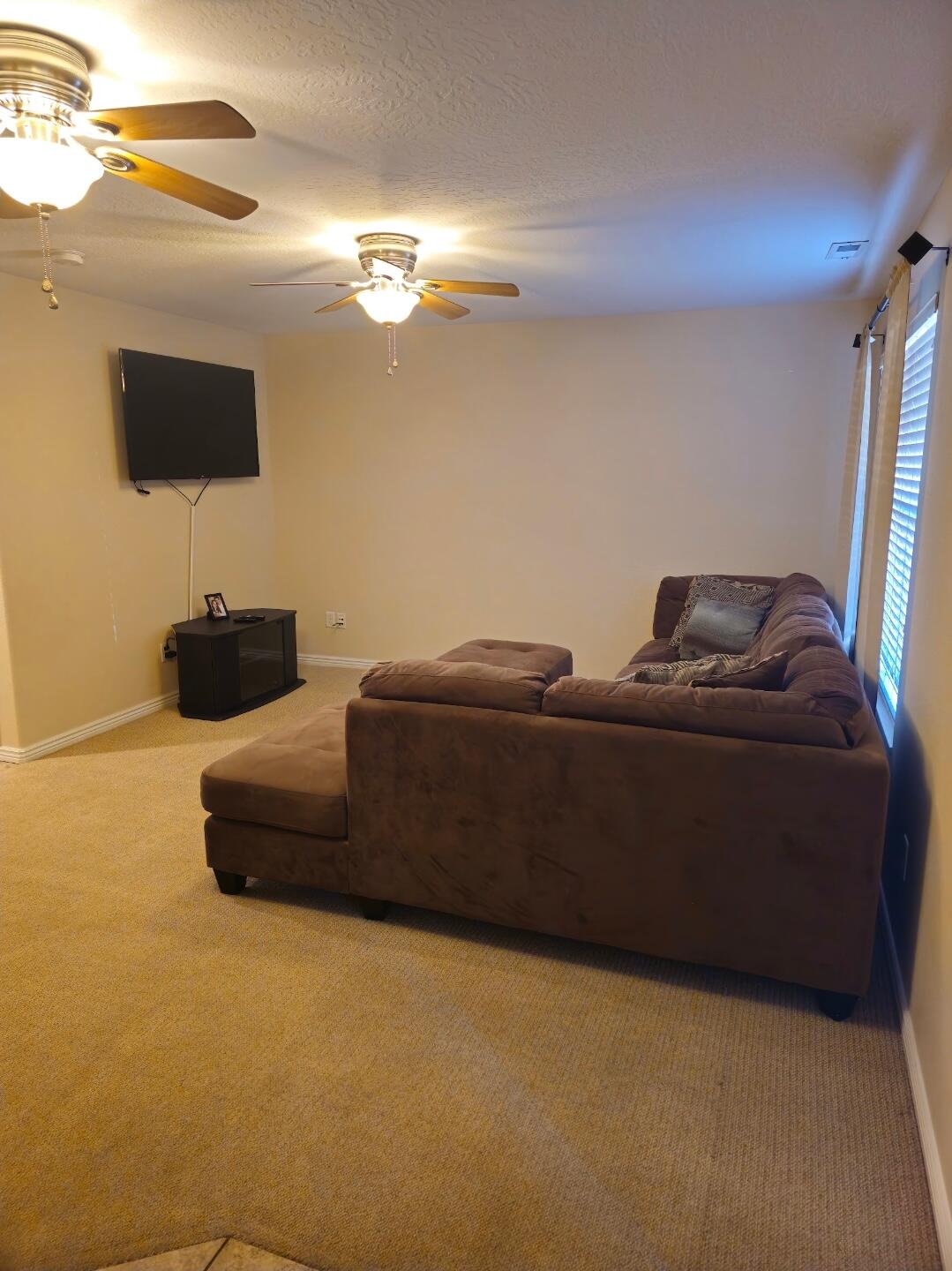 HIDDEN VALLEY TOWN HOMES - Residential