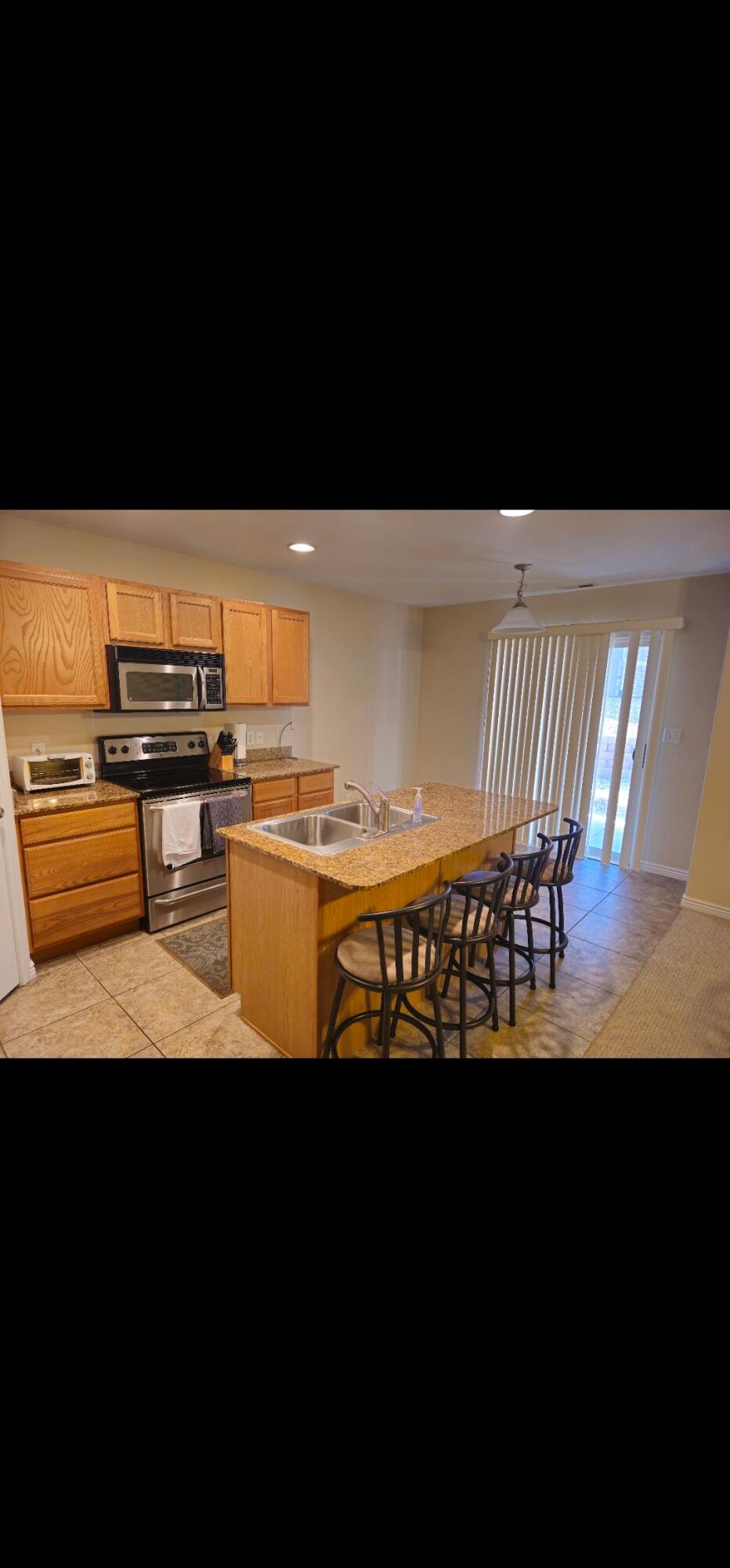 HIDDEN VALLEY TOWN HOMES - Residential