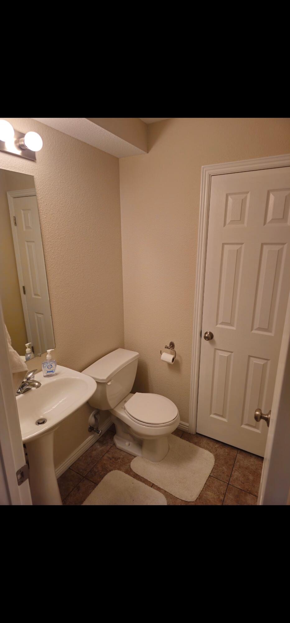 HIDDEN VALLEY TOWN HOMES - Residential