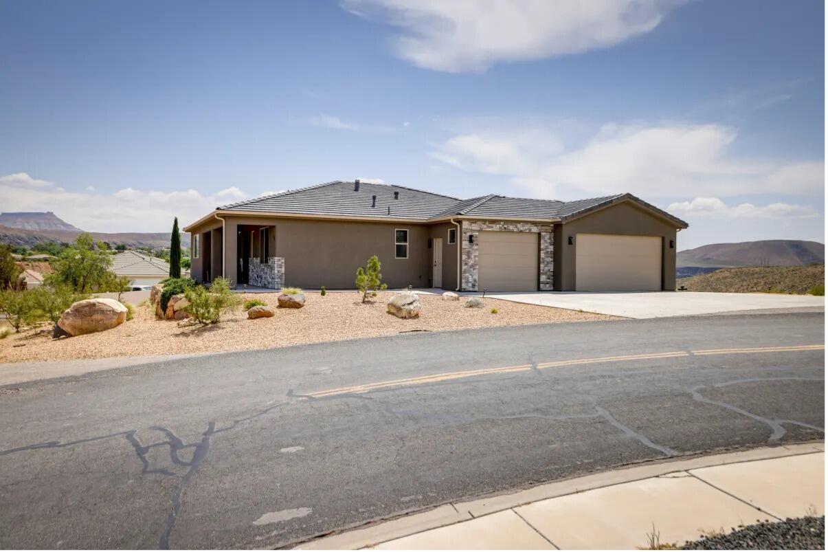 TOQUERVILLE TERRACE - Residential