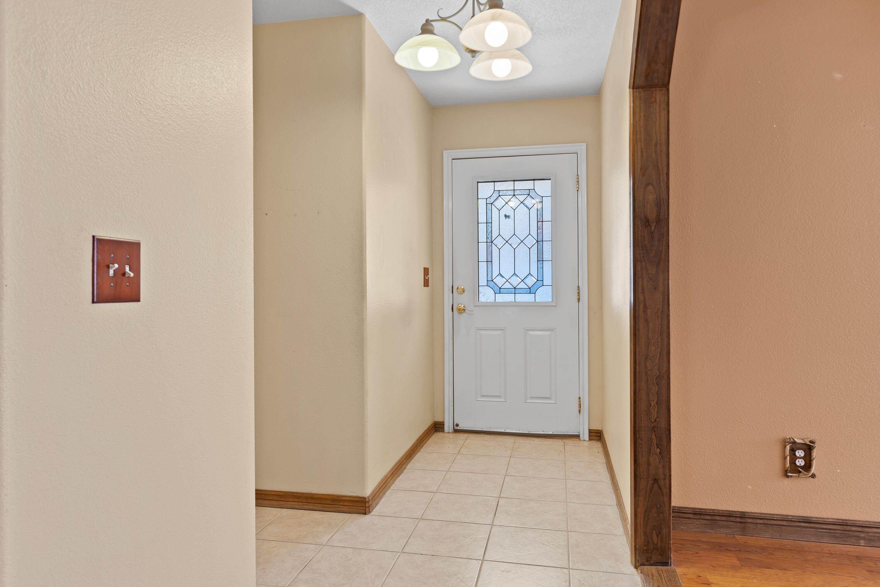 SHADOW CANYON - Residential