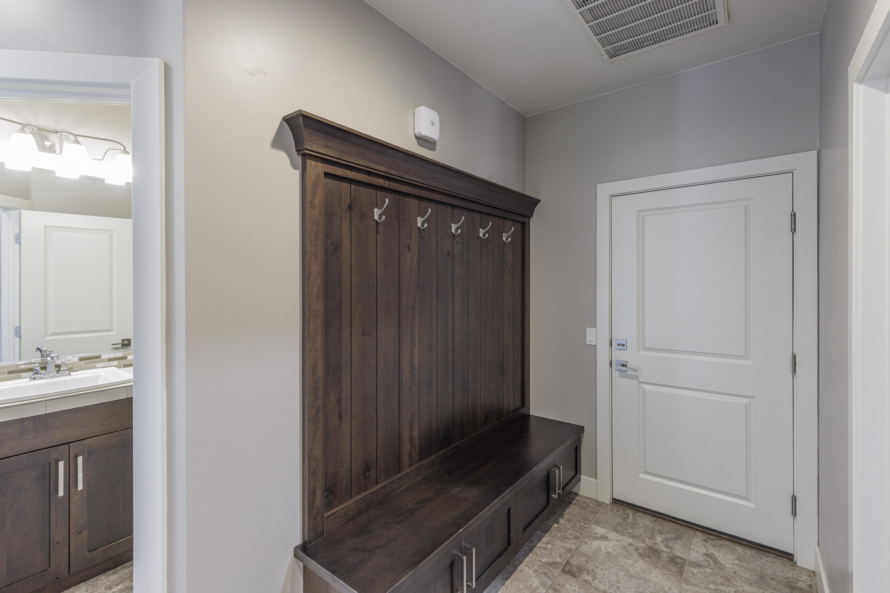 CLIFFROSE - Residential