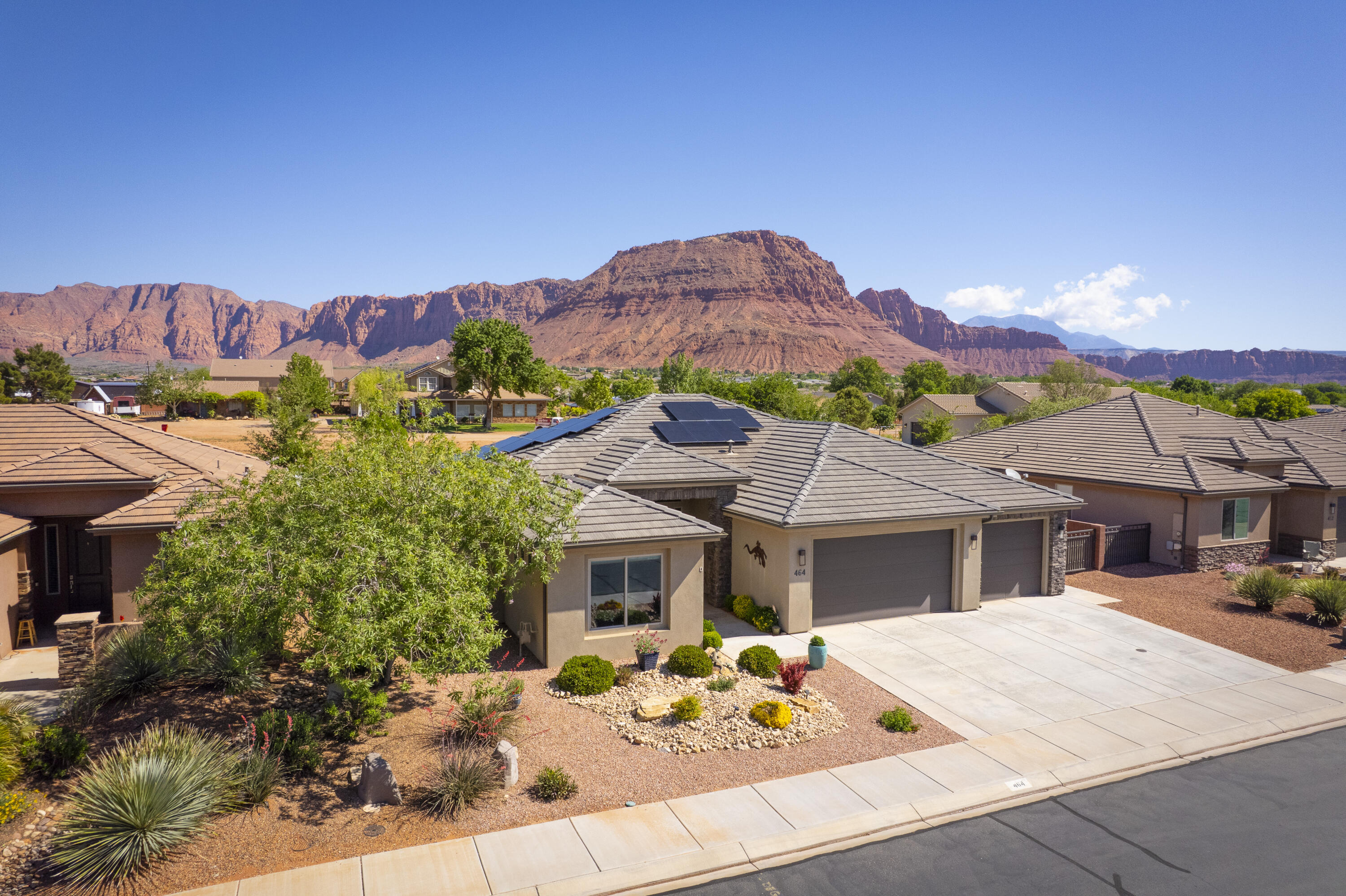 CLIFFROSE - Residential