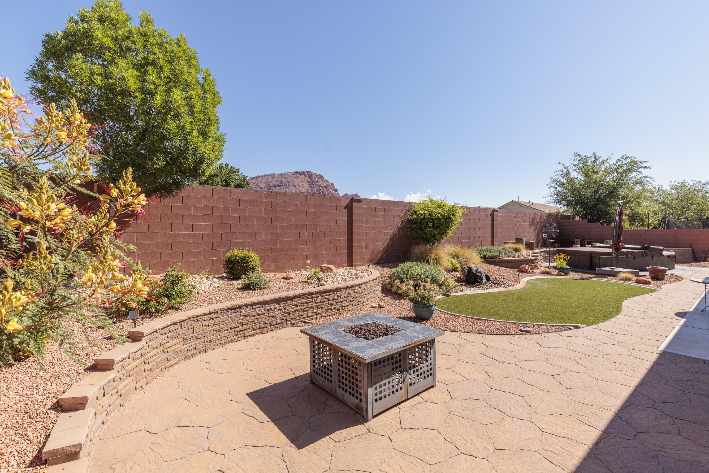 CLIFFROSE - Residential