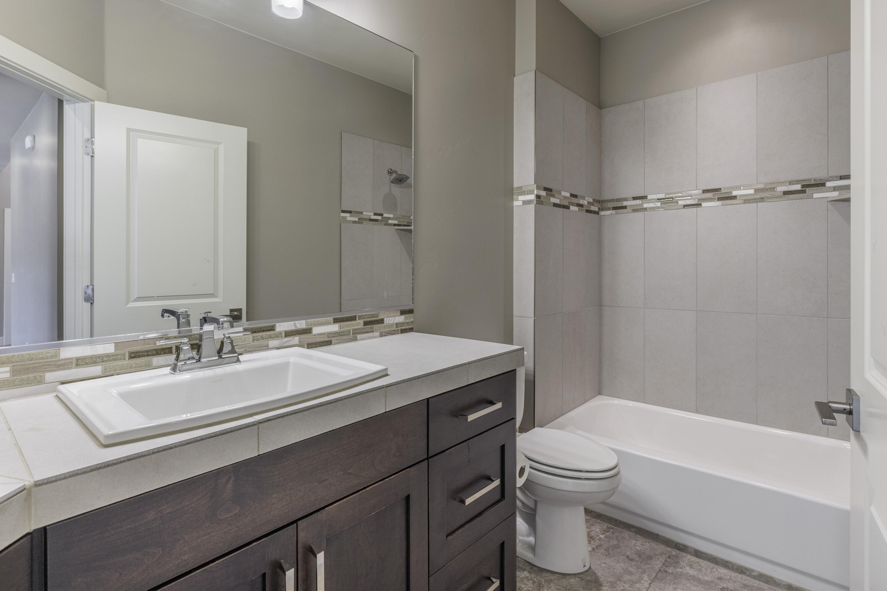 CLIFFROSE - Residential