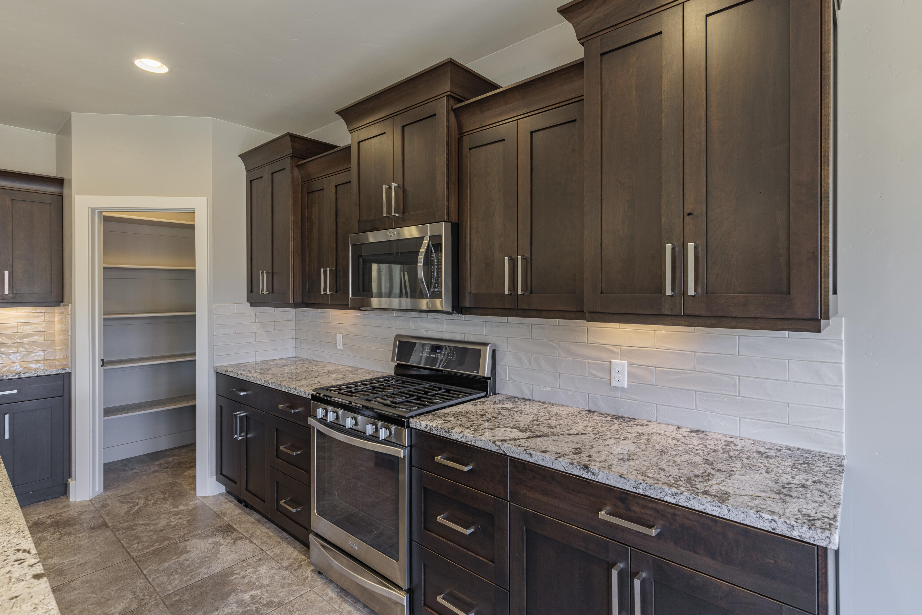 CLIFFROSE - Residential