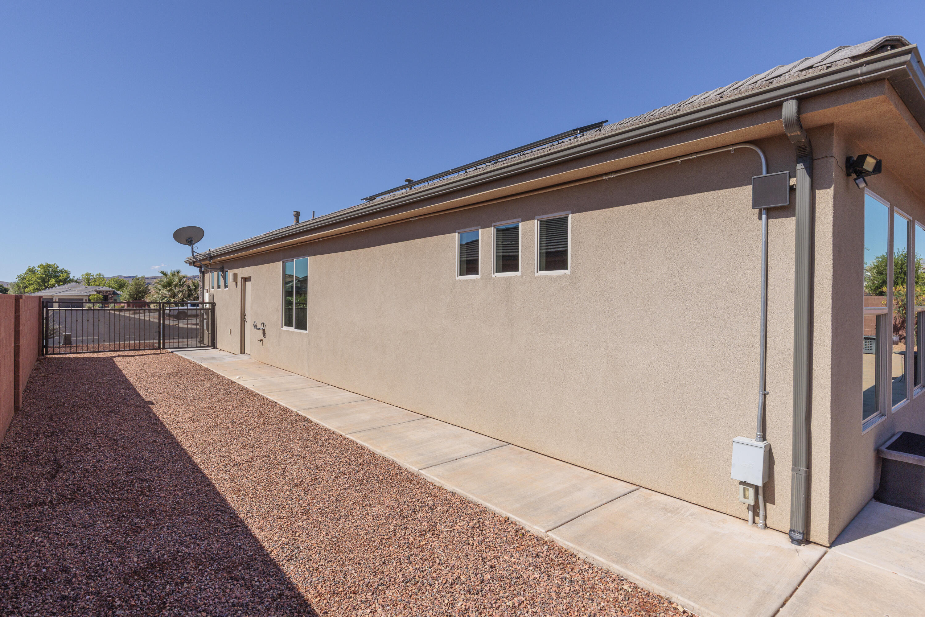 CLIFFROSE - Residential