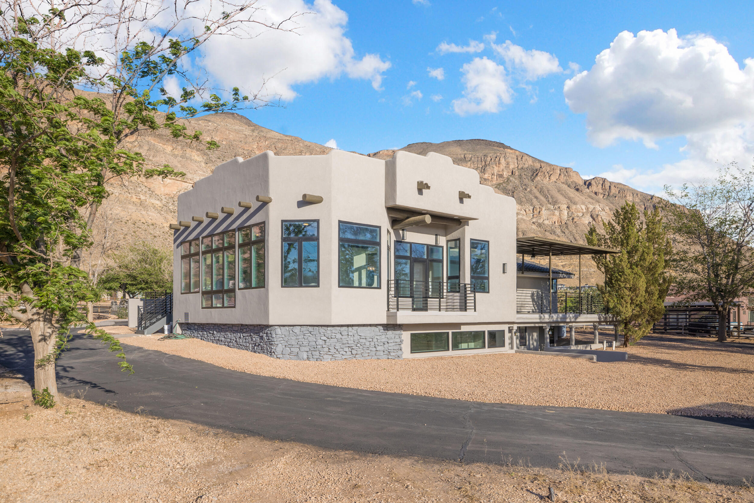 GRASSY MEADOWS SKY RANCH - Residential