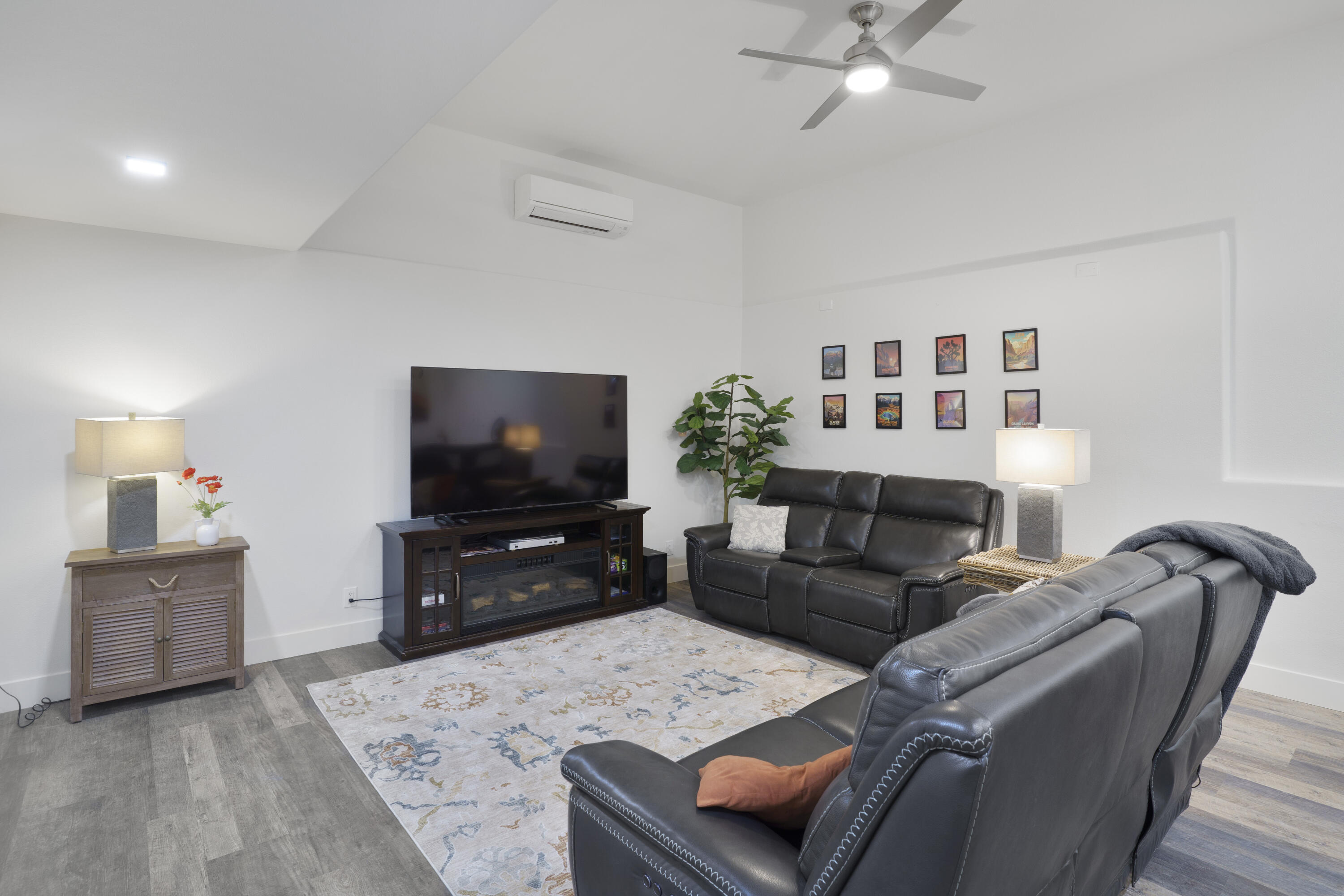 GRASSY MEADOWS SKY RANCH - Residential