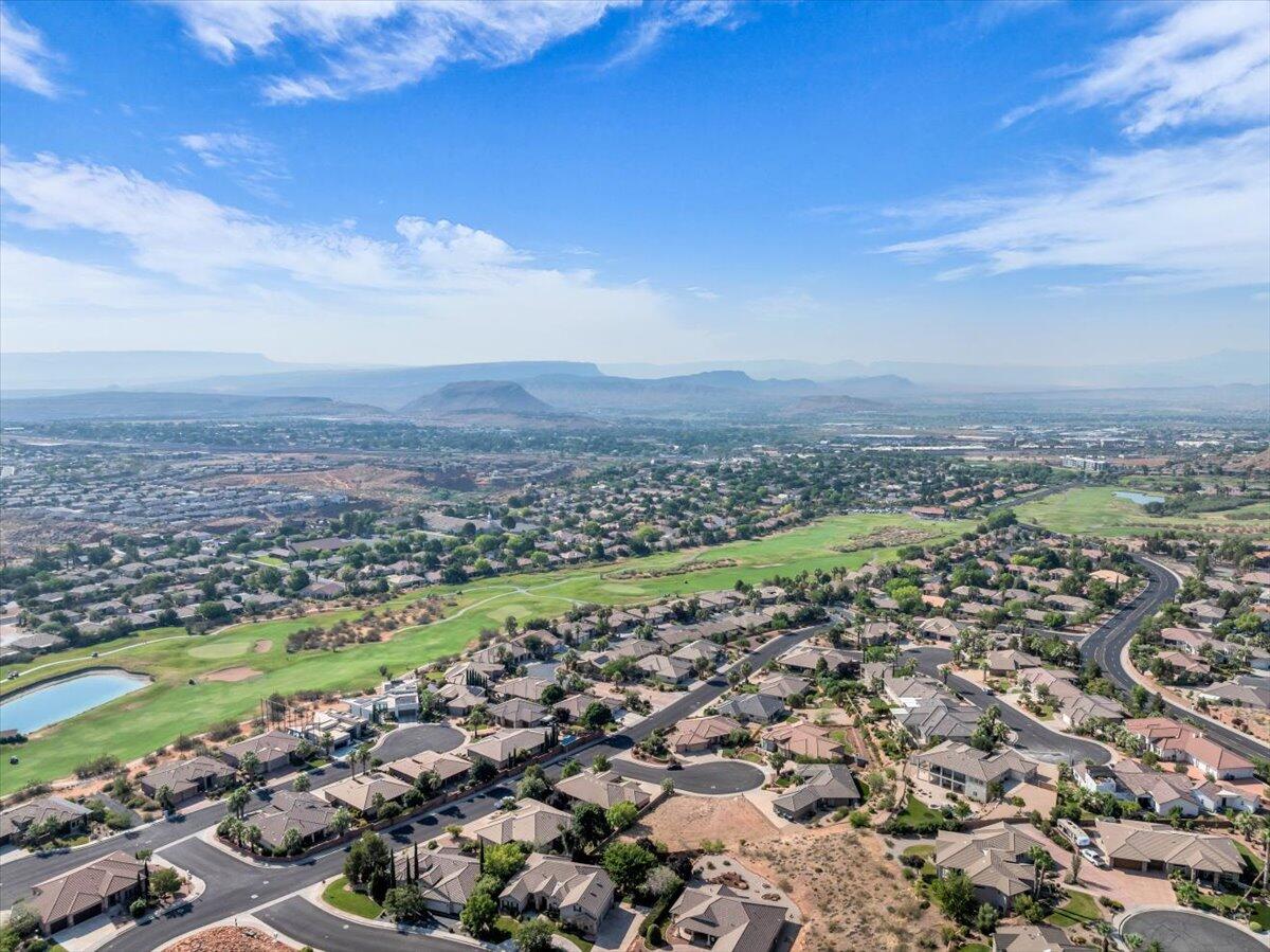 KNOLLS AT GREEN SPRING - Land