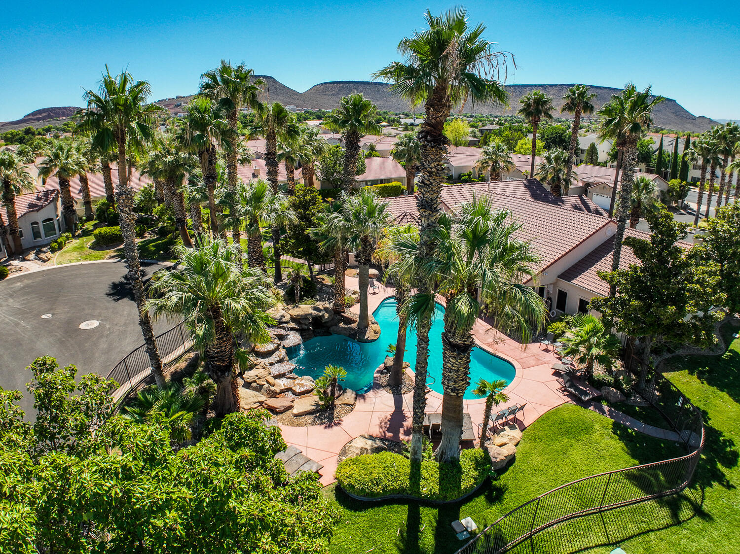 SILVERCREEK TOWNHOMES - Residential