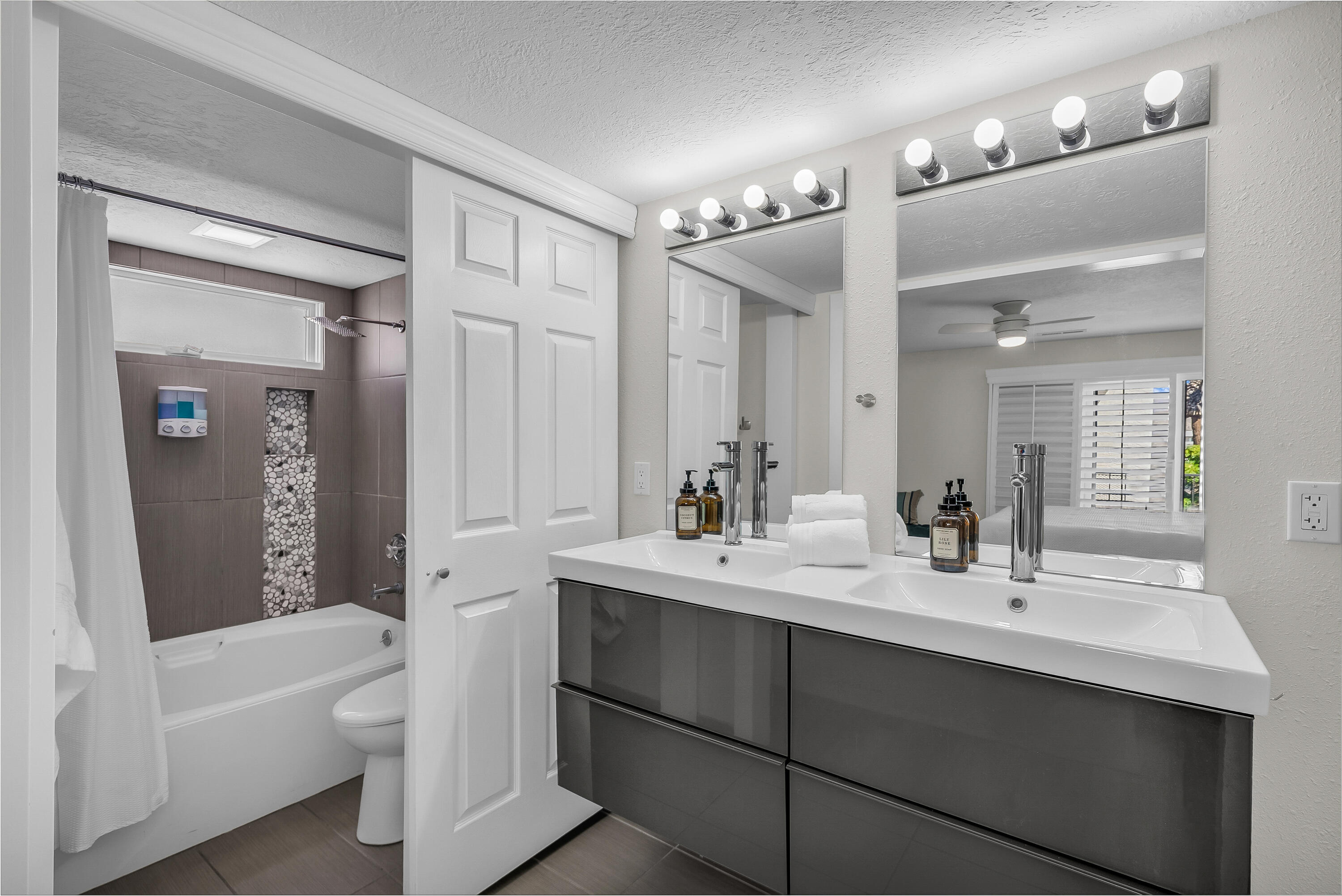 LAS PALMAS RESORT CONDOS - Residential