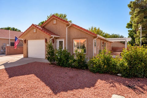 Tiny photo for 2404 S 725 W, Hurricane, UT 84737 (MLS # 26-276948)
