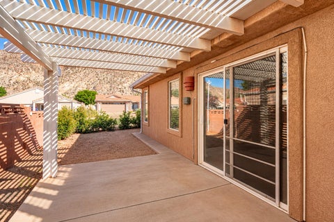 Tiny photo for 2404 S 725 W, Hurricane, UT 84737 (MLS # 26-276948)