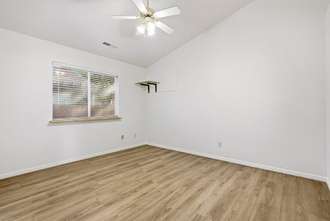 Tiny photo for 2404 S 725 W, Hurricane, UT 84737 (MLS # 26-276948)