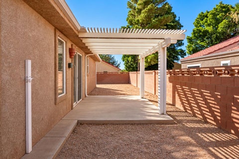 Tiny photo for 2404 S 725 W, Hurricane, UT 84737 (MLS # 26-276948)