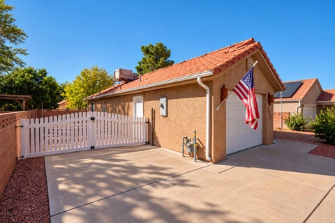 Tiny photo for 2404 S 725 W, Hurricane, UT 84737 (MLS # 26-276948)