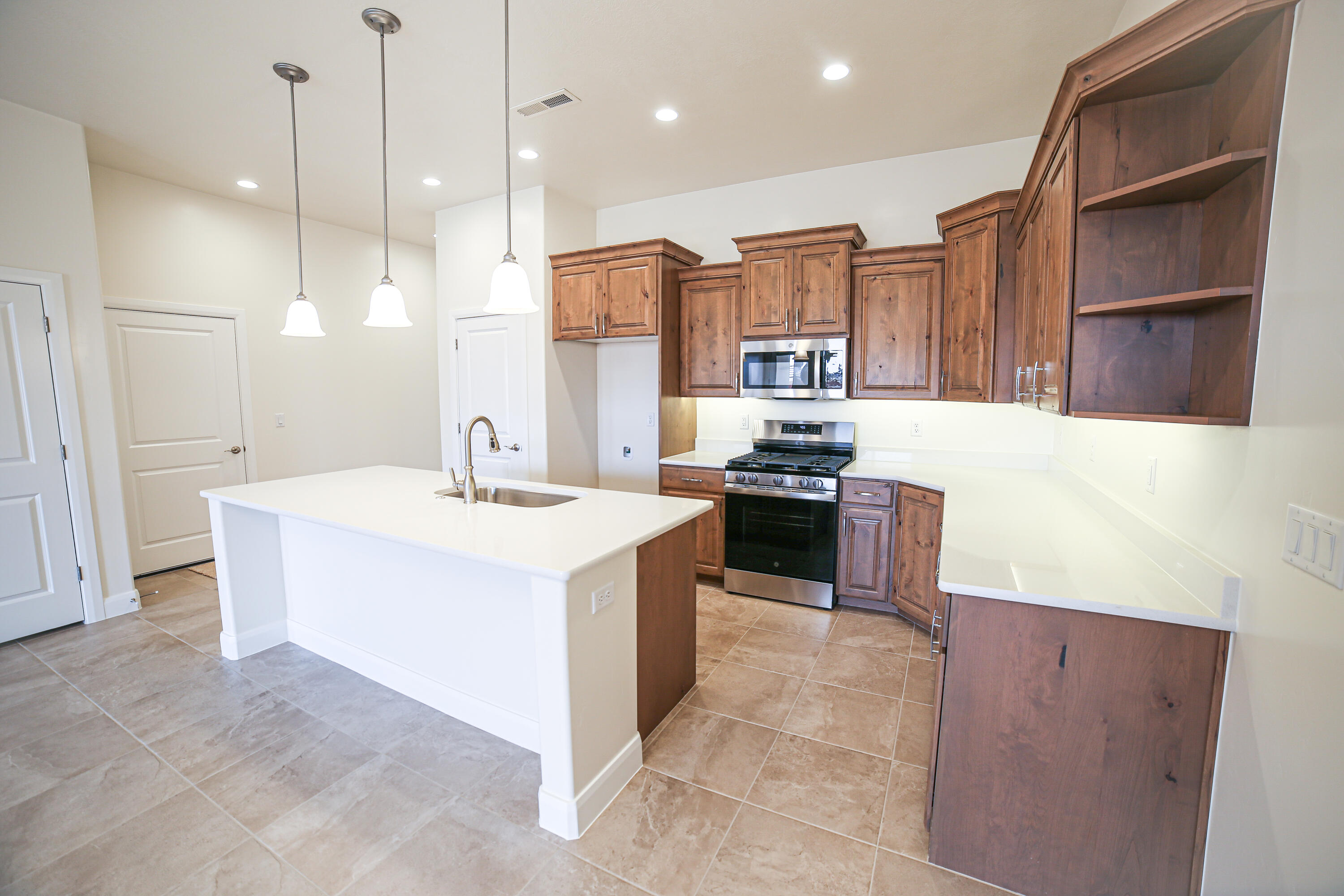 SKY VALLEY TOWNHOMES - Residential