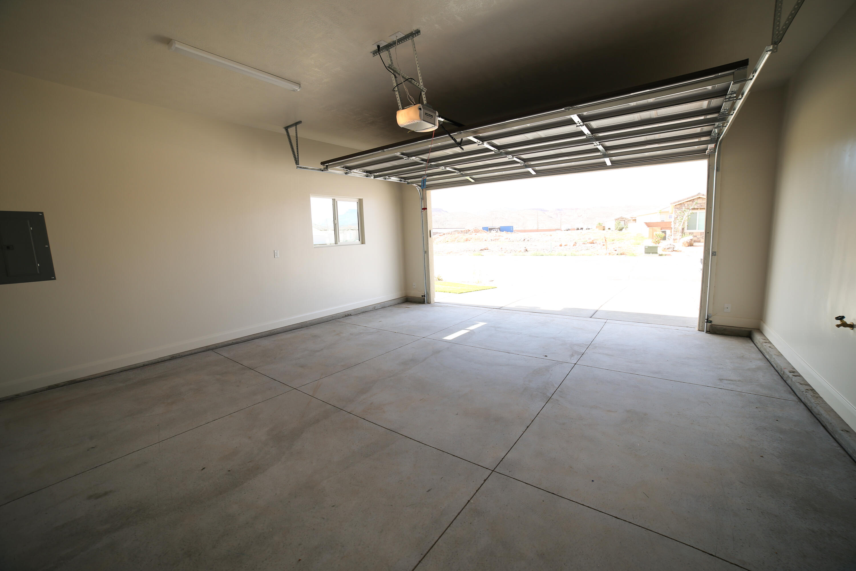 SKY VALLEY TOWNHOMES - Residential