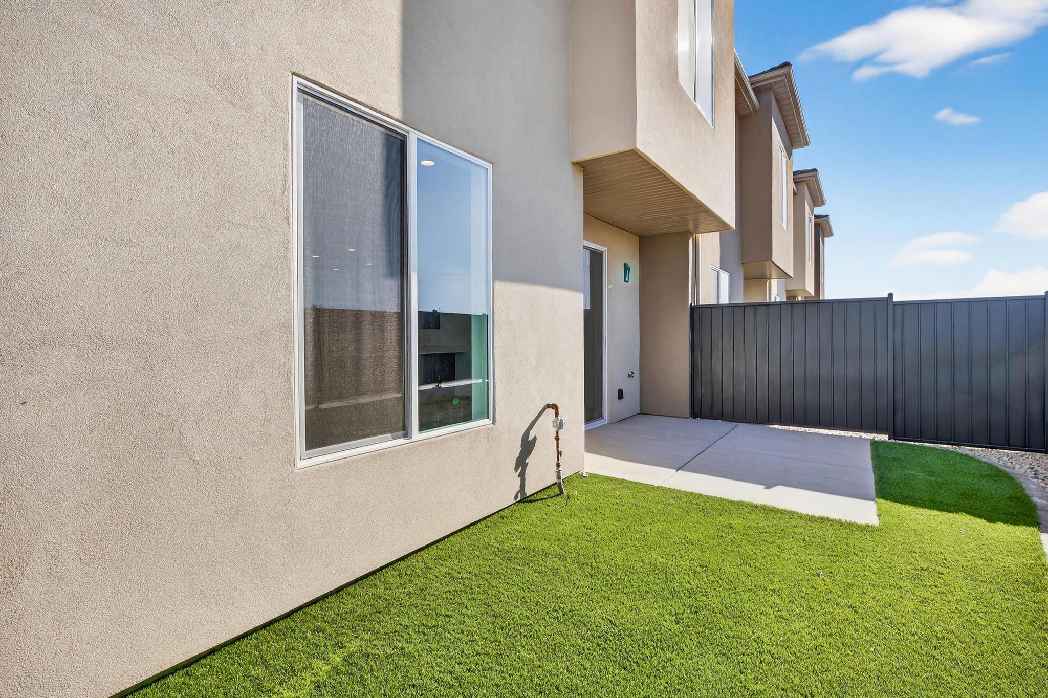 LAVA KNOLLS - Residential