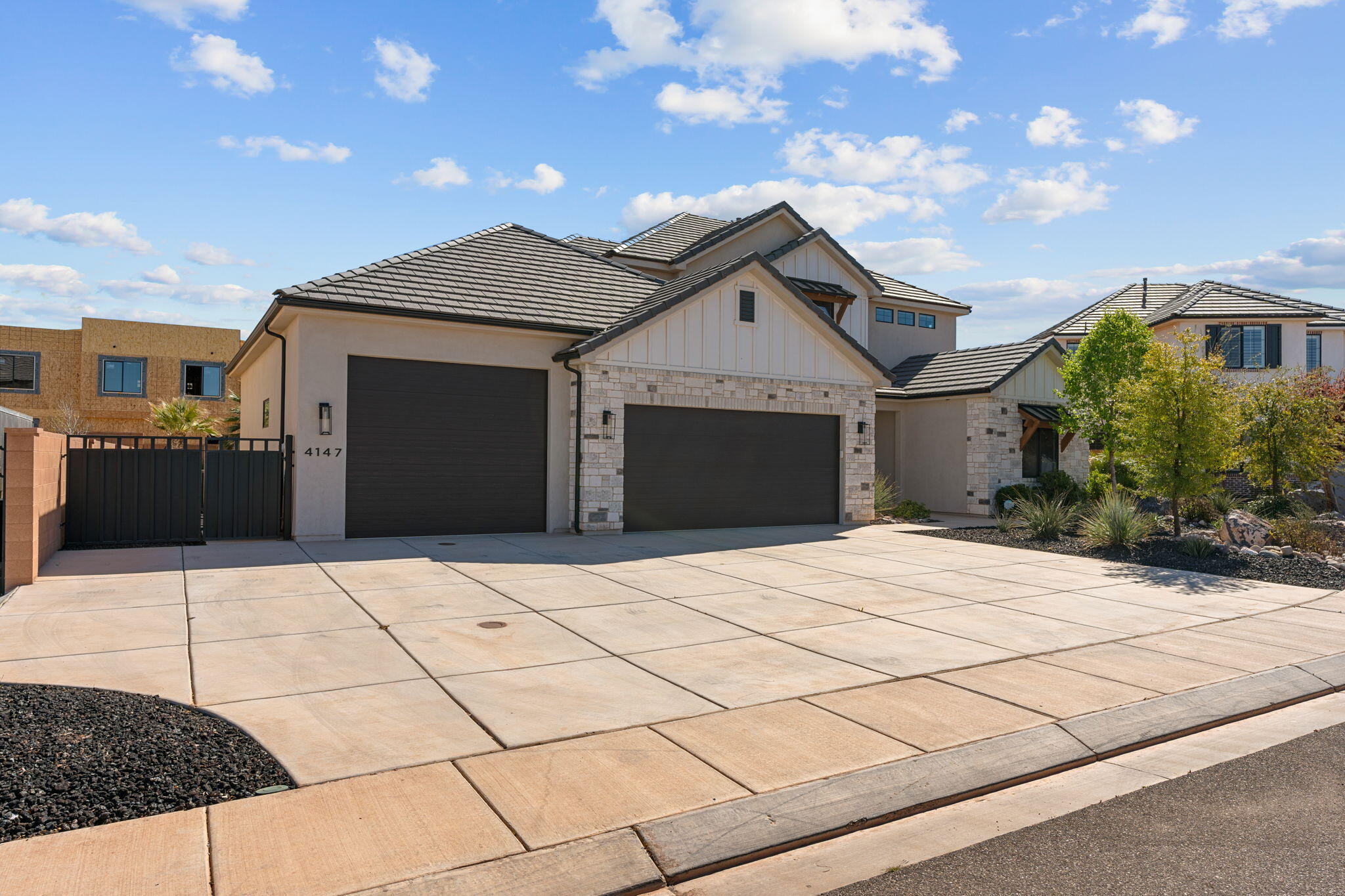 CRIMSON FIELDS - Residential