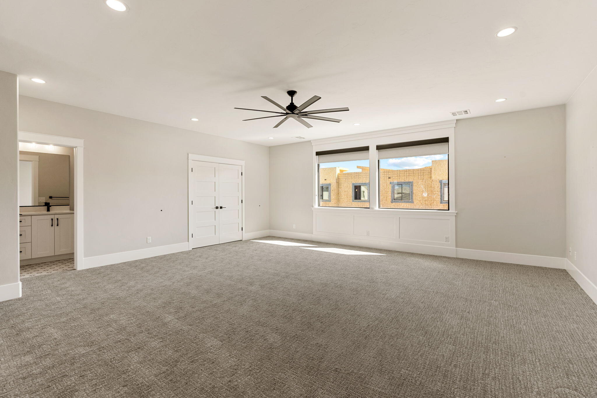 CRIMSON FIELDS - Residential