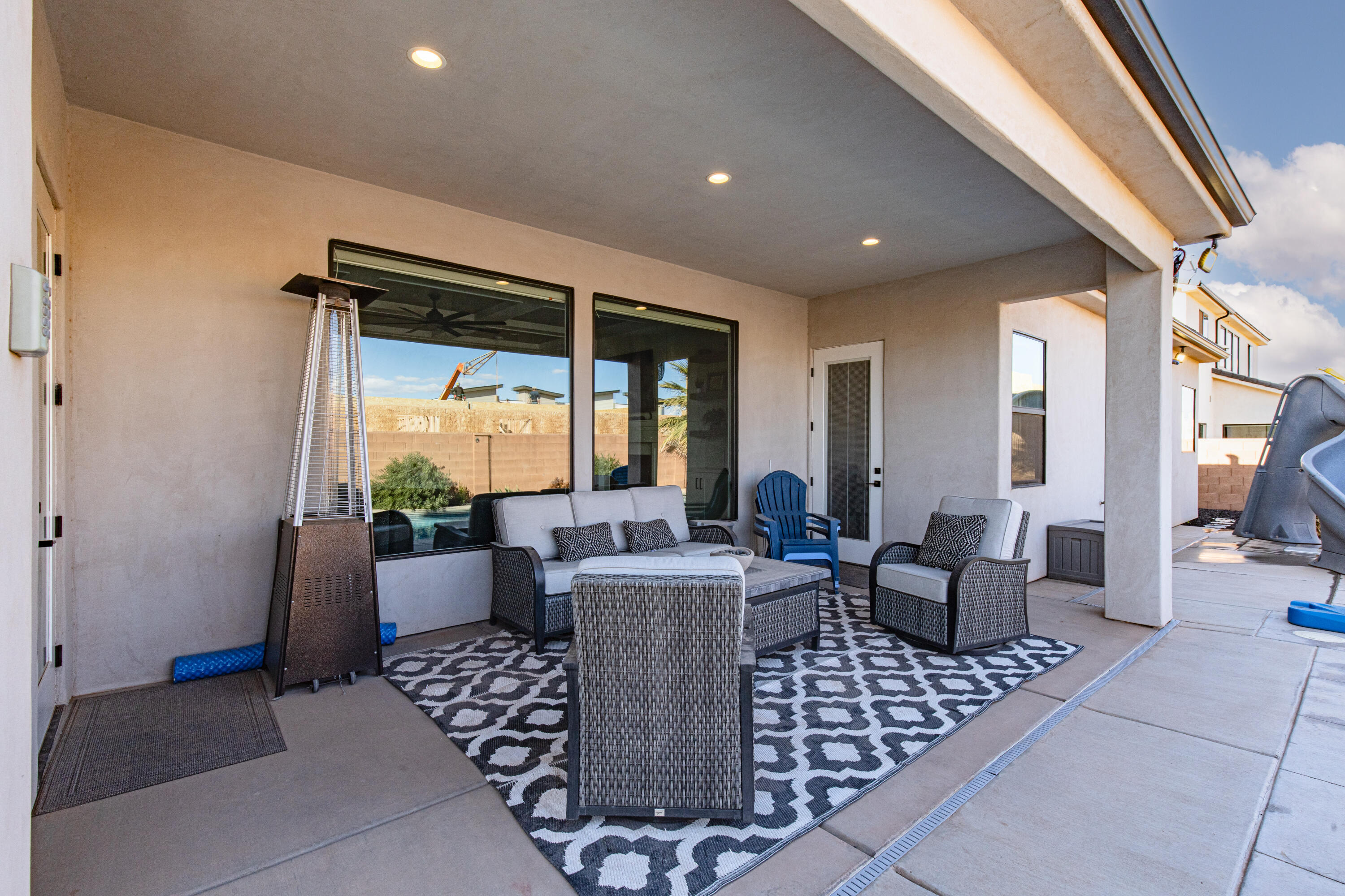 CRIMSON FIELDS - Residential