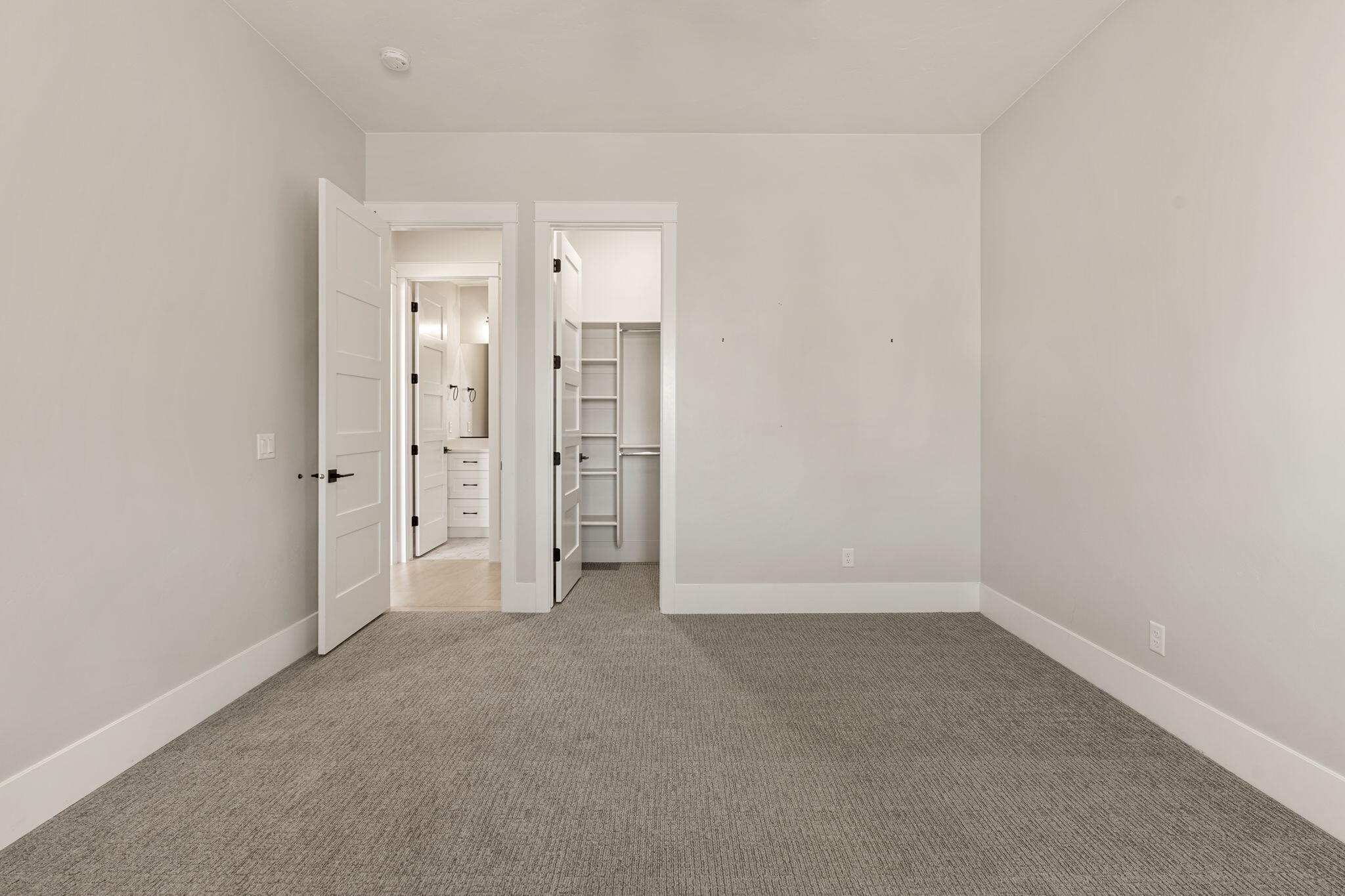 CRIMSON FIELDS - Residential