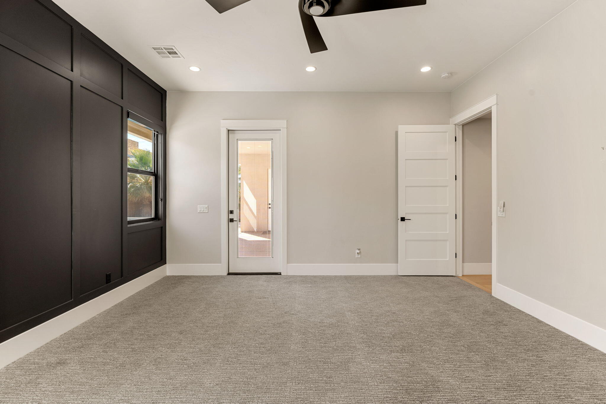 CRIMSON FIELDS - Residential