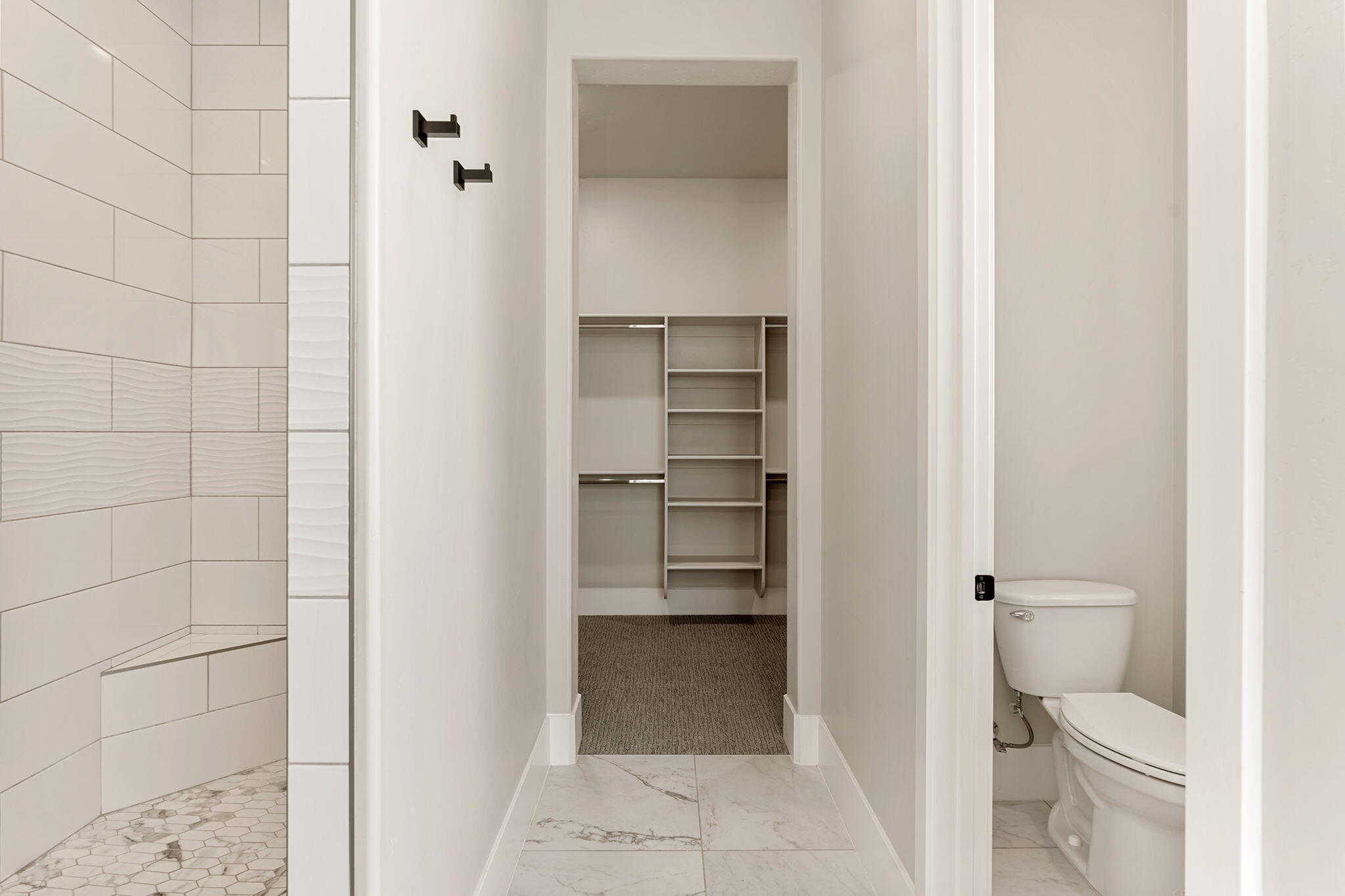 CRIMSON FIELDS - Residential