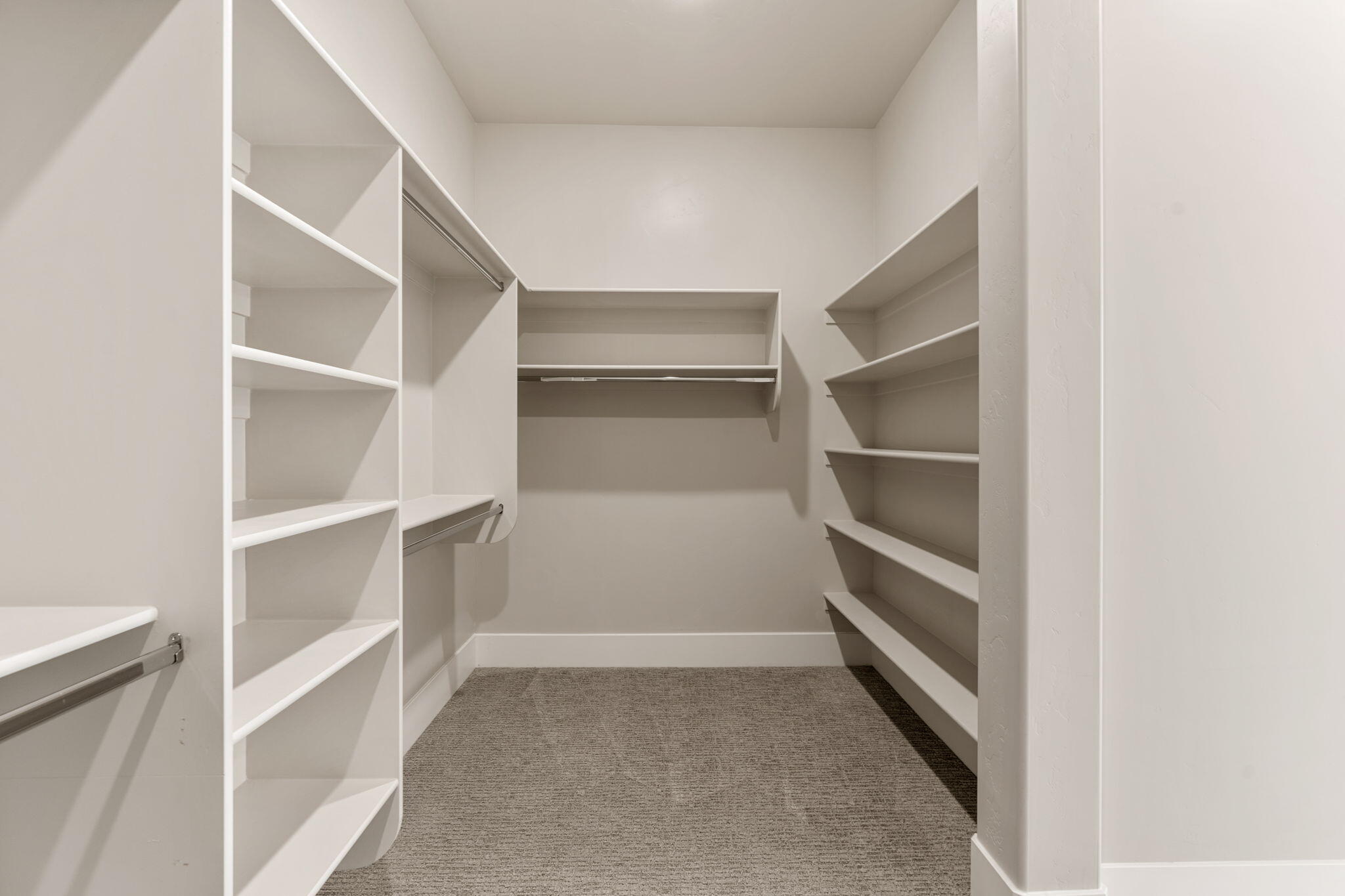 CRIMSON FIELDS - Residential