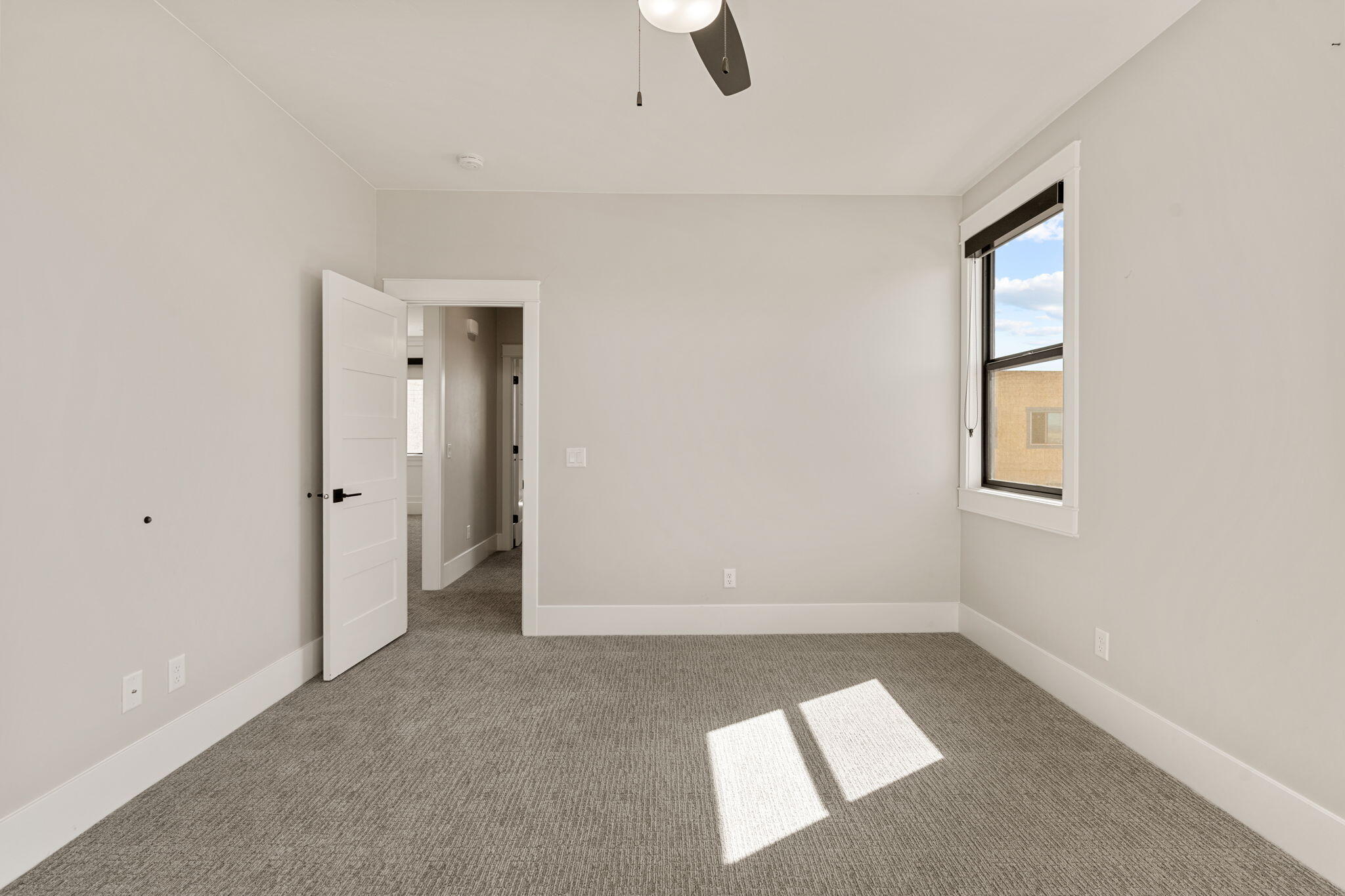 CRIMSON FIELDS - Residential