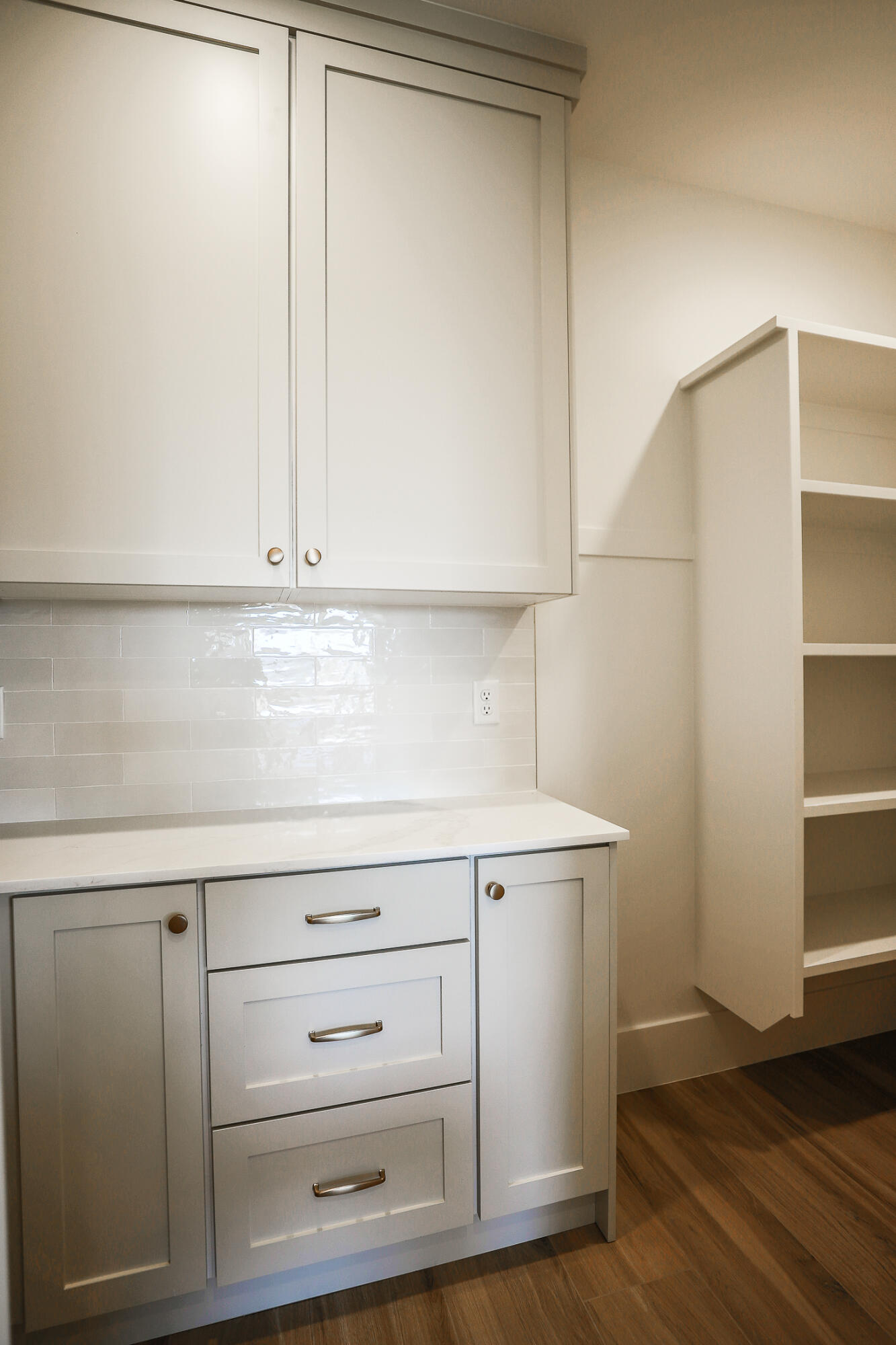 HAWKEYE POINTE SUB - Residential