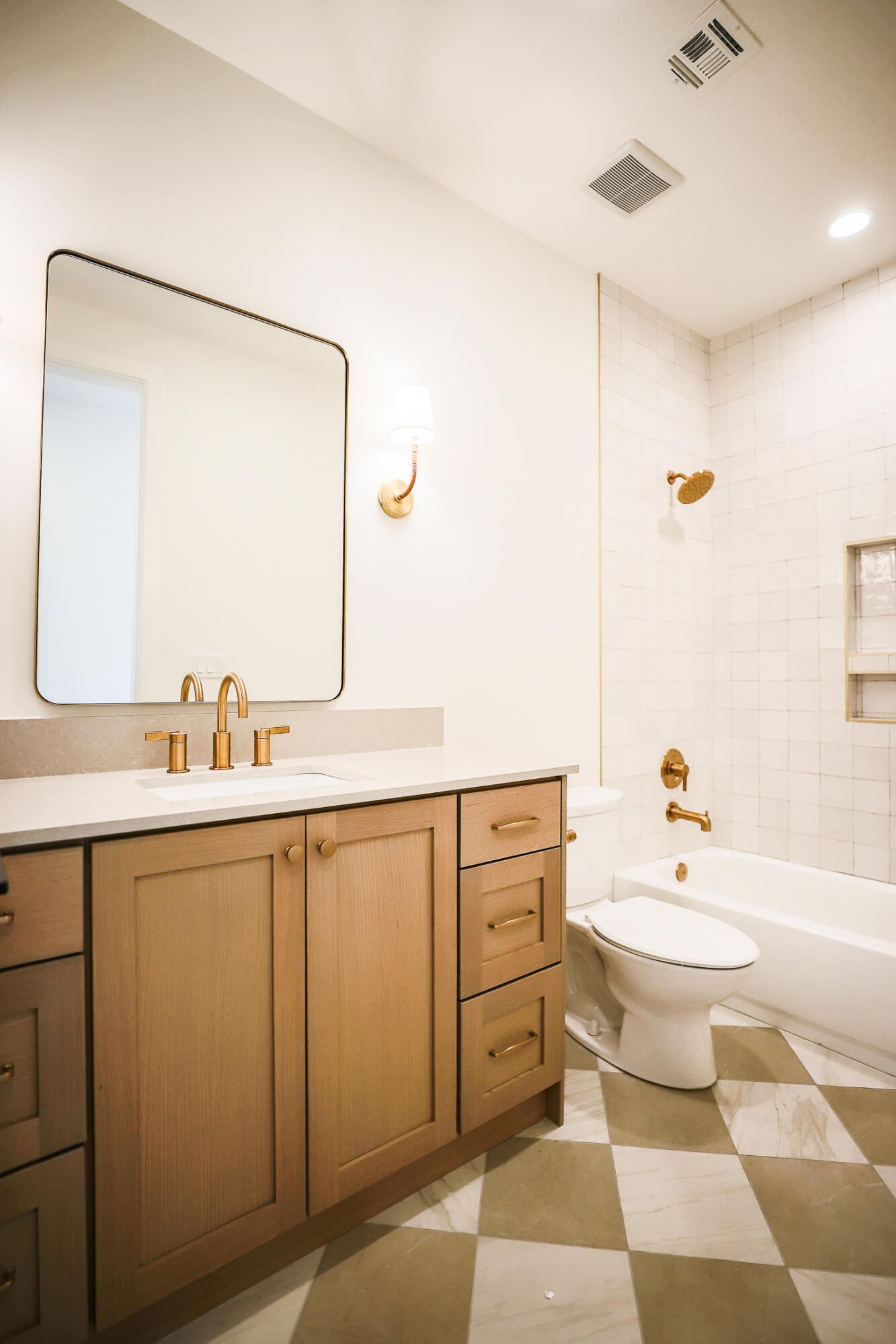 HAWKEYE POINTE SUB - Residential