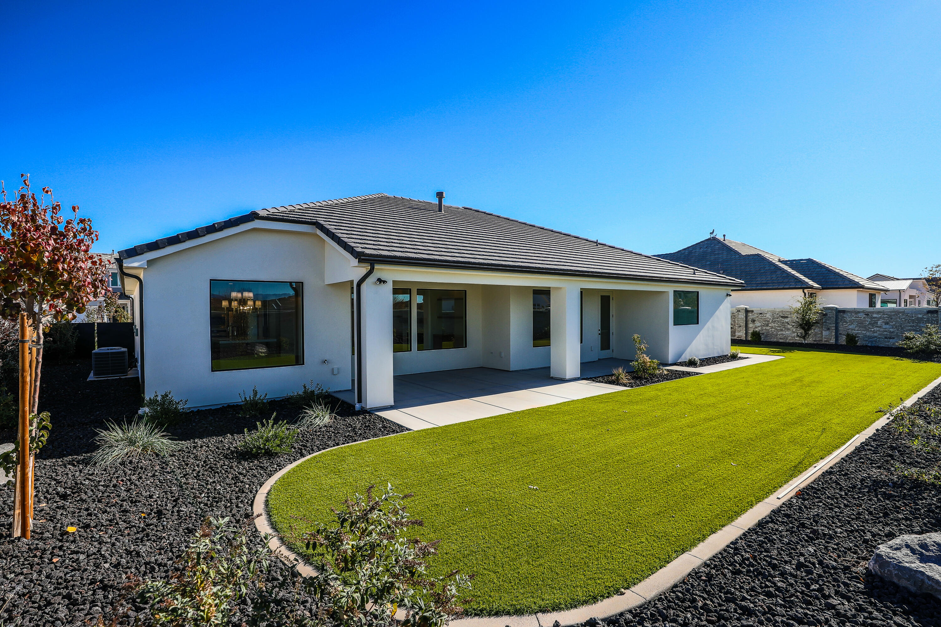 HAWKEYE POINTE SUB - Residential