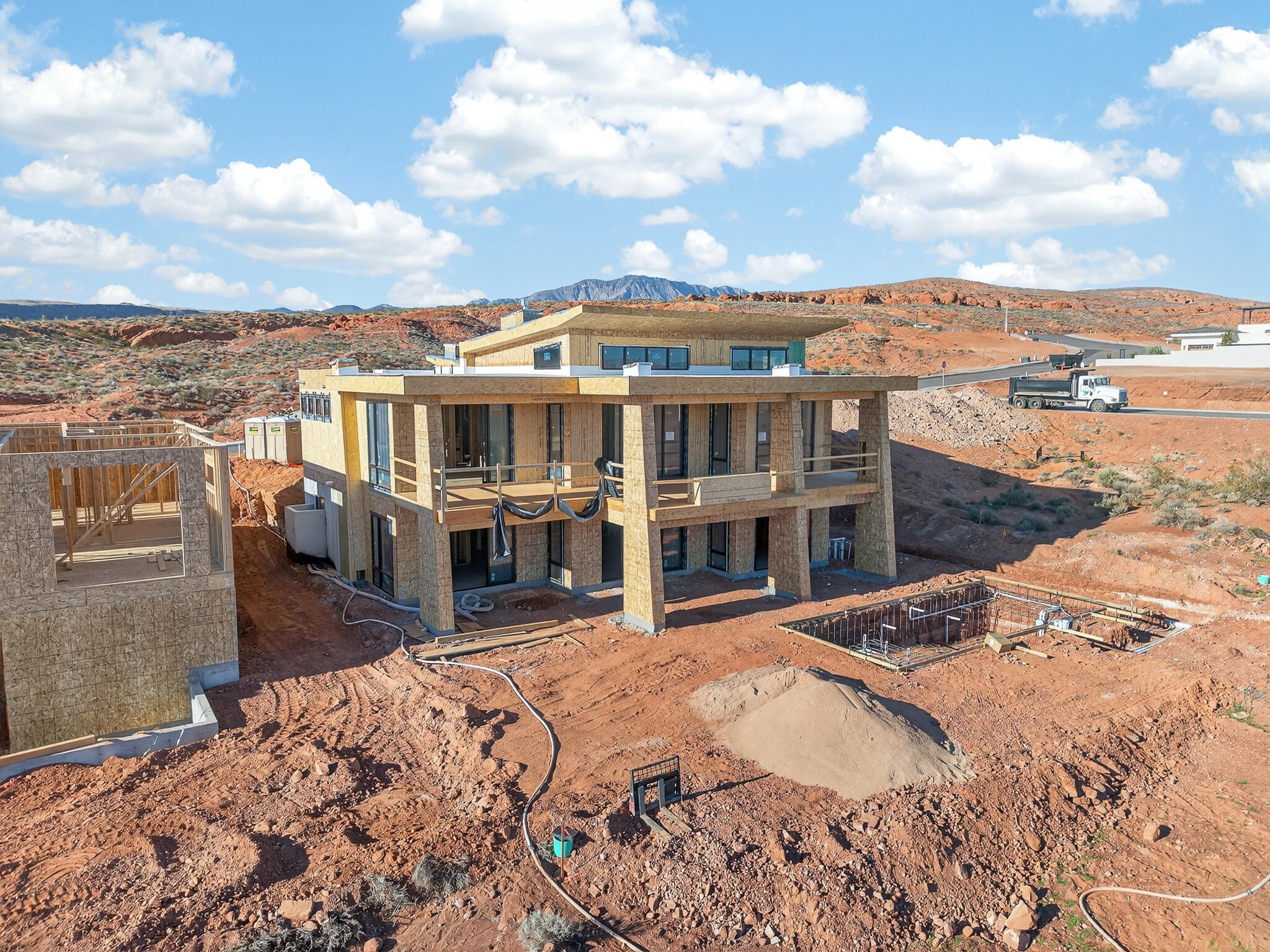 SOLENTE VILLAGE - Residential