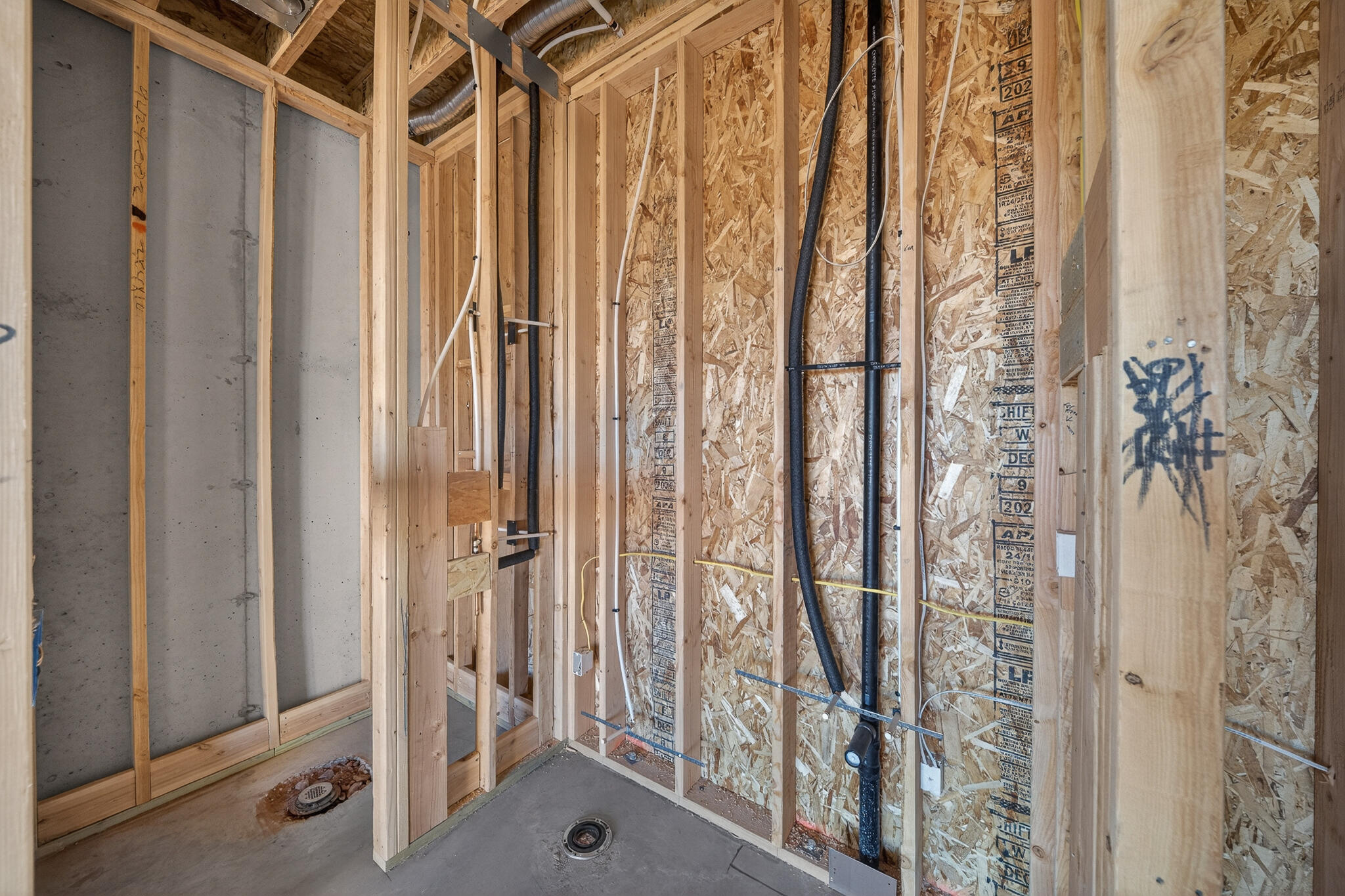 SOLENTE VILLAGE - Residential