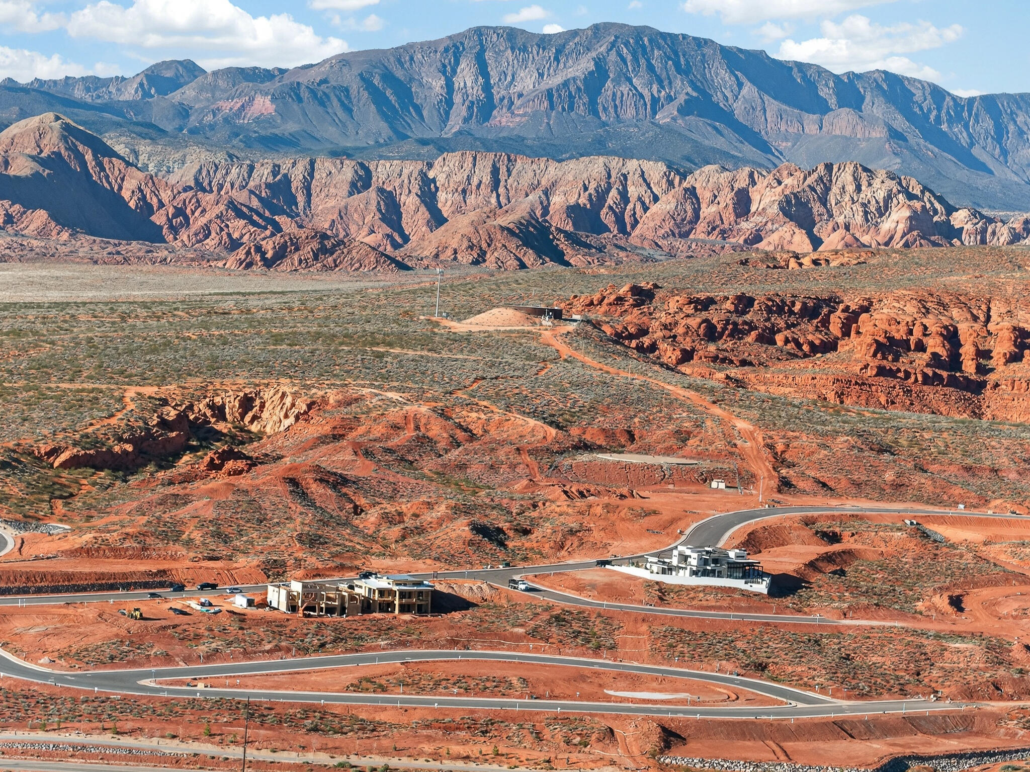 SOLENTE VILLAGE - Residential