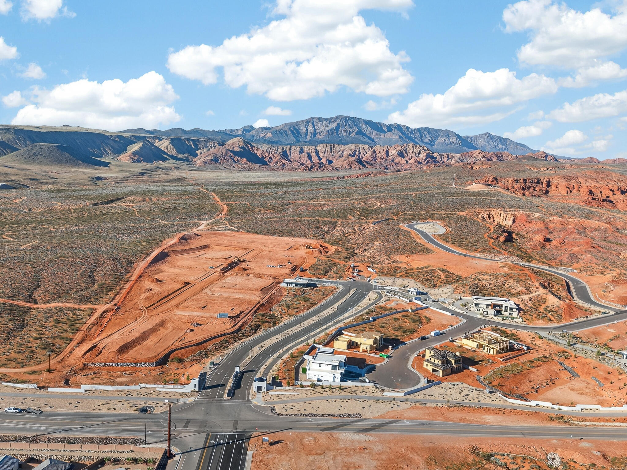 SOLENTE VILLAGE - Residential