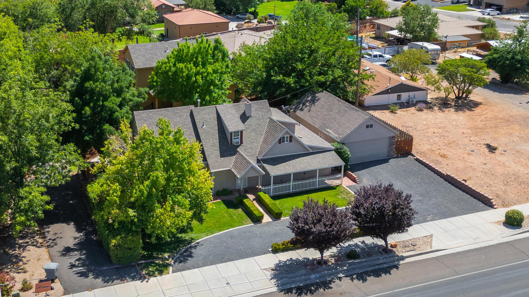 HURRICANE TOWNSITE - Residential