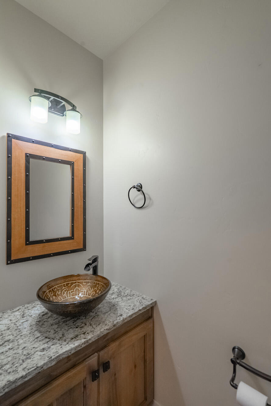 LAST SUN AT GREEN SPRINGS - Residential