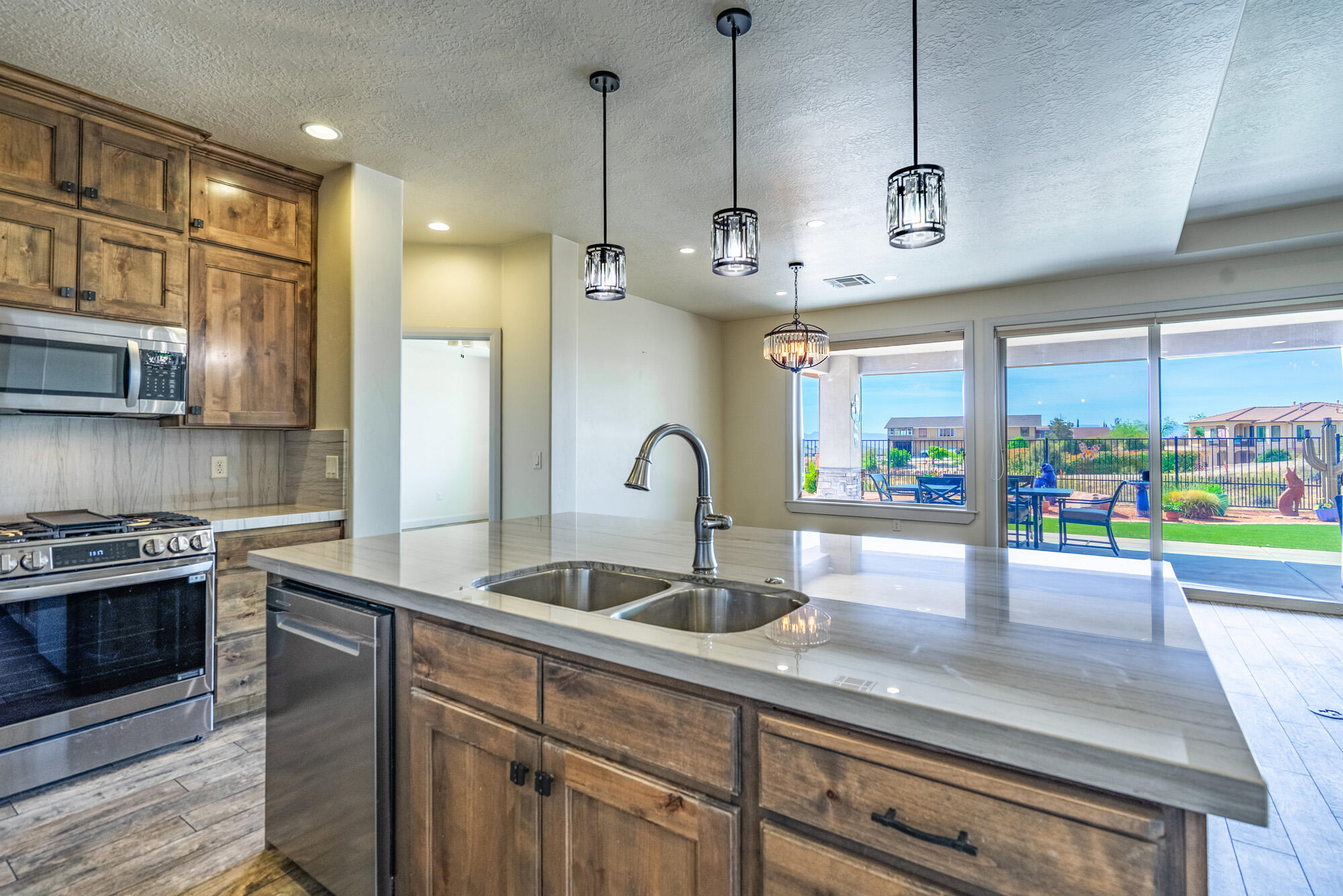 LAST SUN AT GREEN SPRINGS - Residential