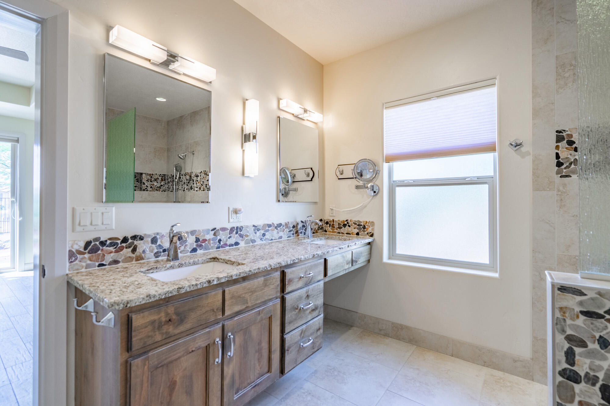 LAST SUN AT GREEN SPRINGS - Residential