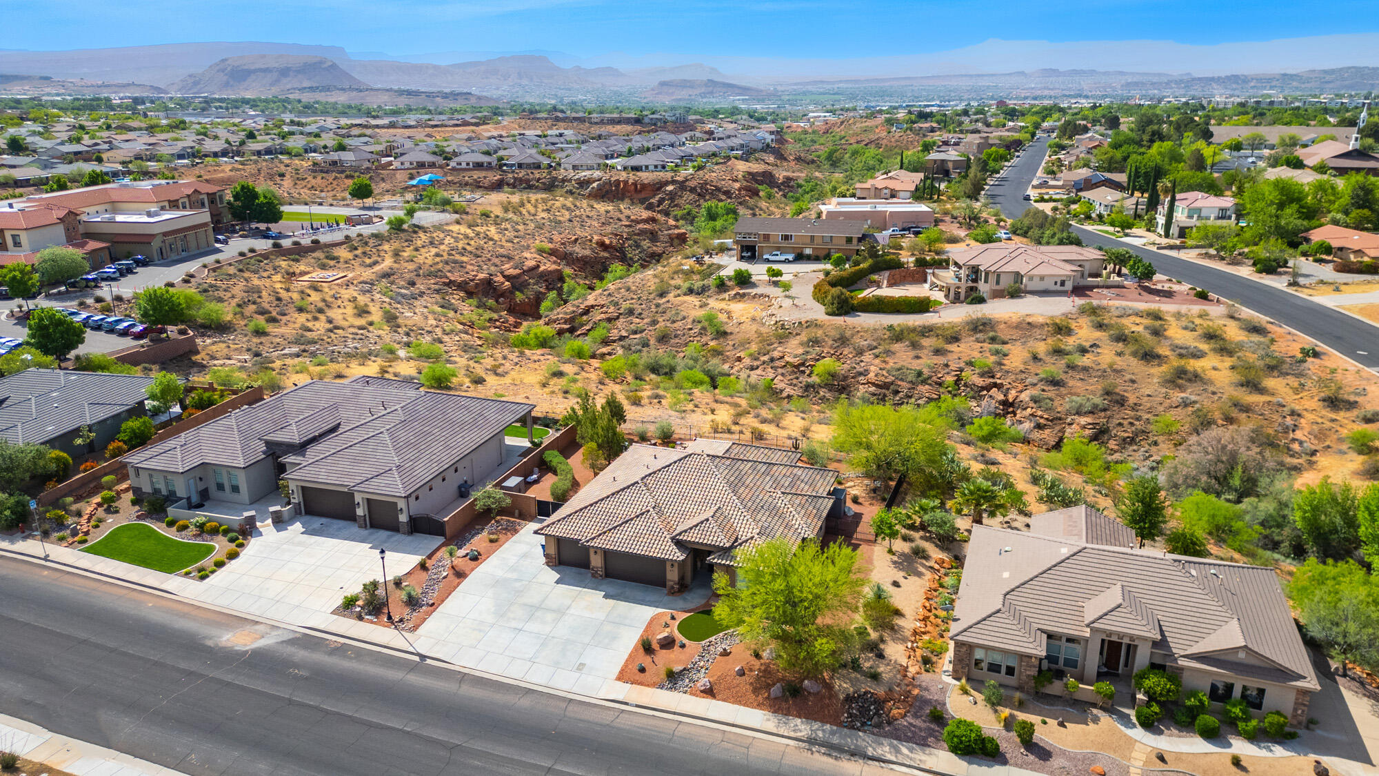 LAST SUN AT GREEN SPRINGS - Residential