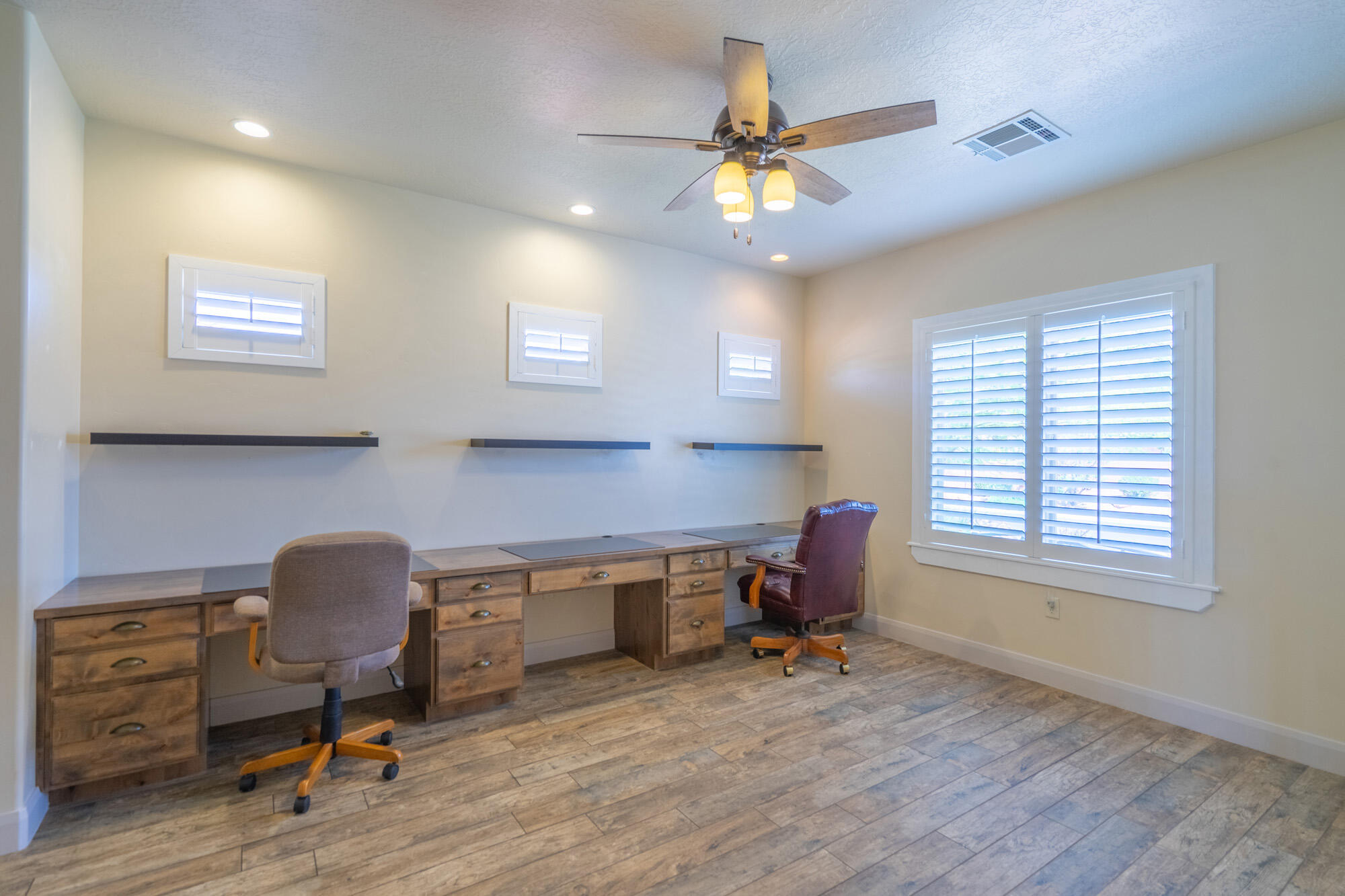 LAST SUN AT GREEN SPRINGS - Residential