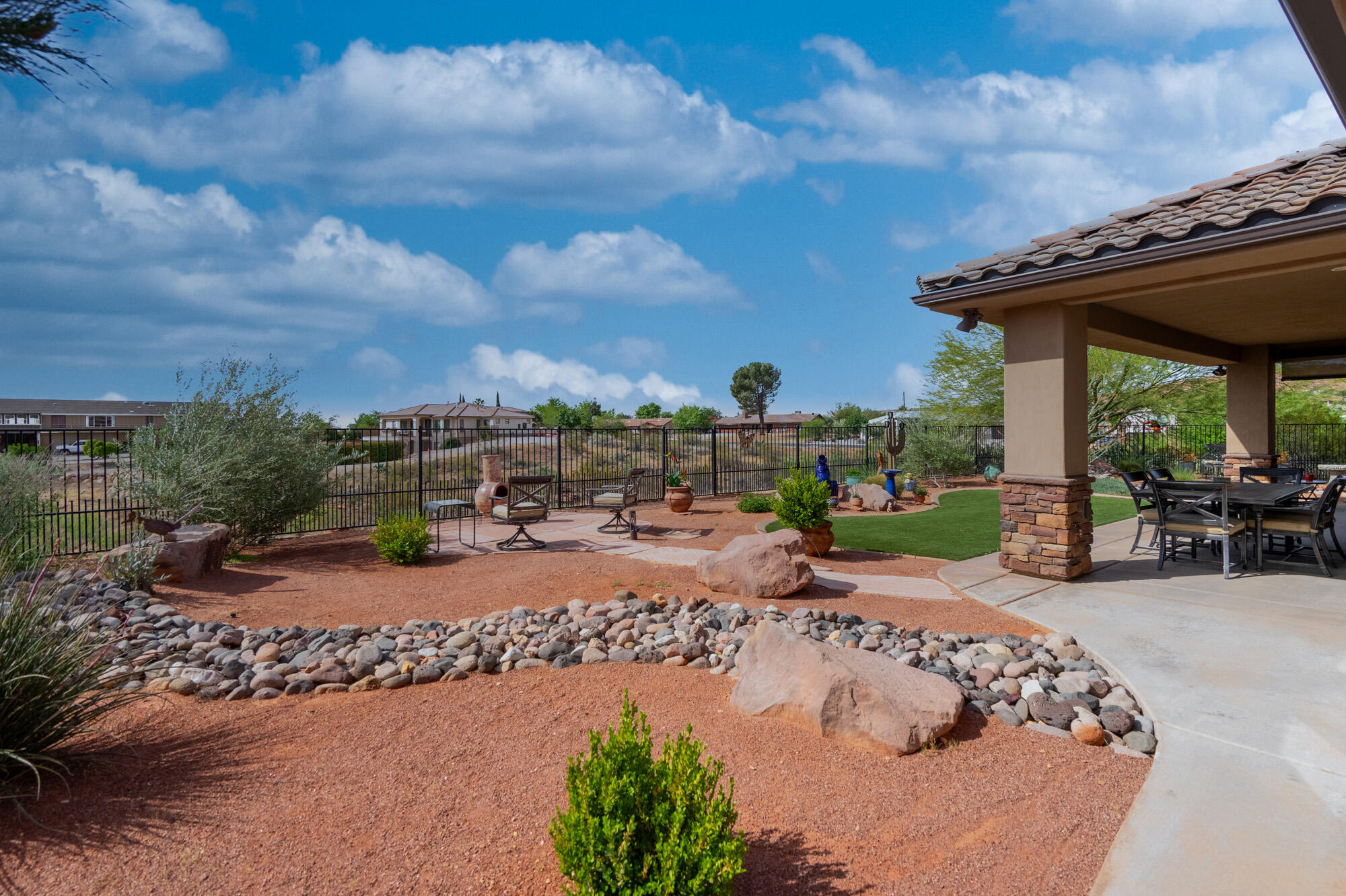 LAST SUN AT GREEN SPRINGS - Residential