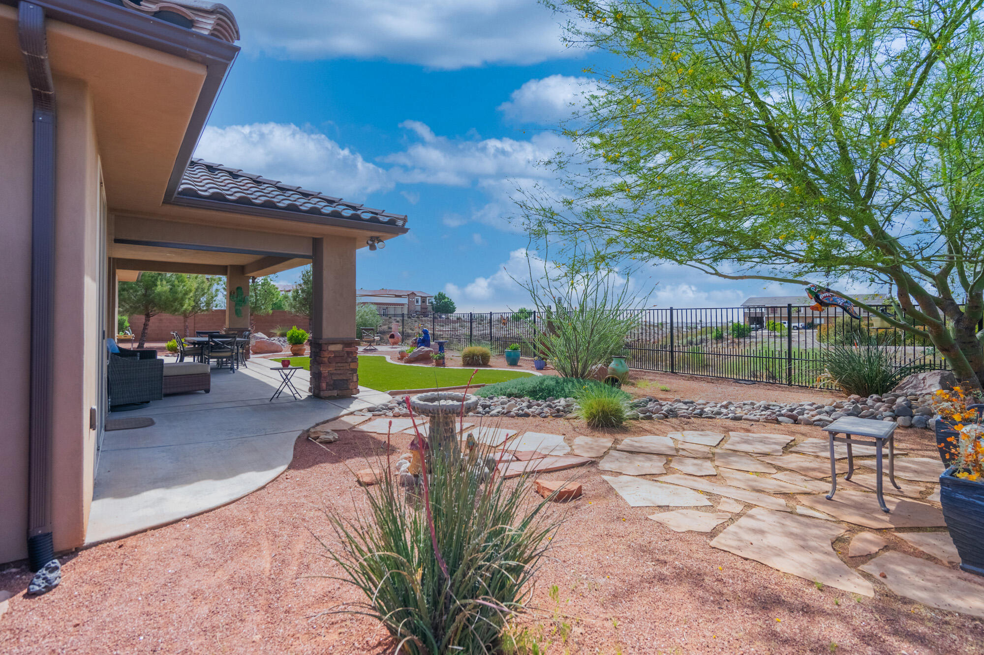 LAST SUN AT GREEN SPRINGS - Residential