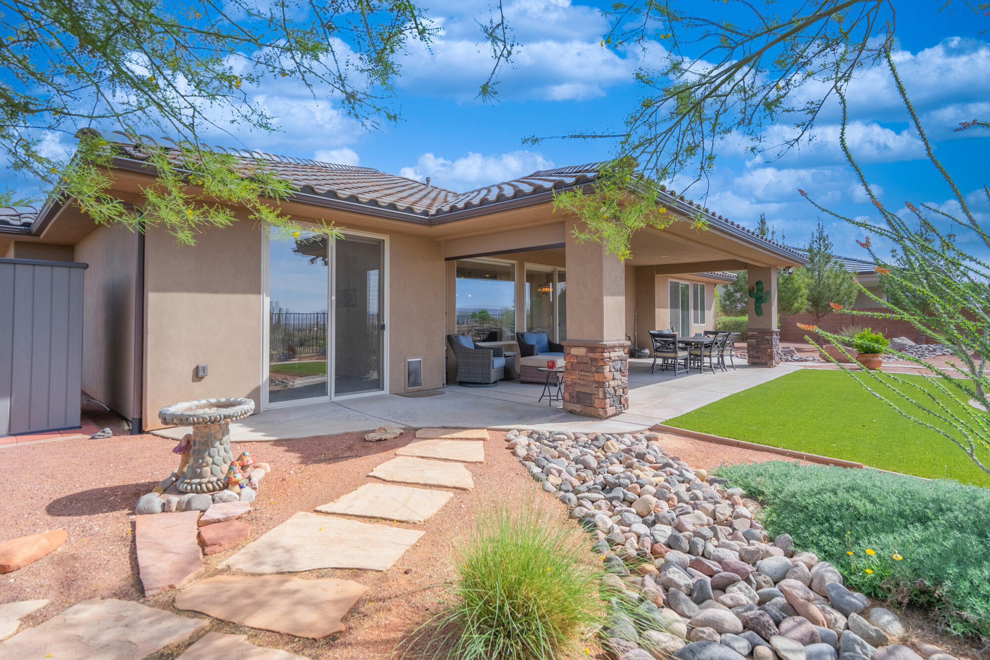 LAST SUN AT GREEN SPRINGS - Residential