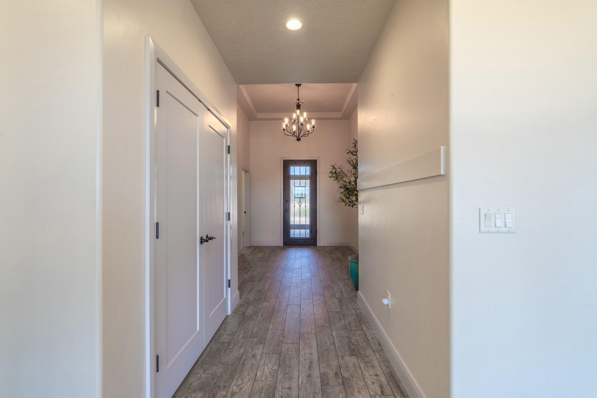 LAST SUN AT GREEN SPRINGS - Residential