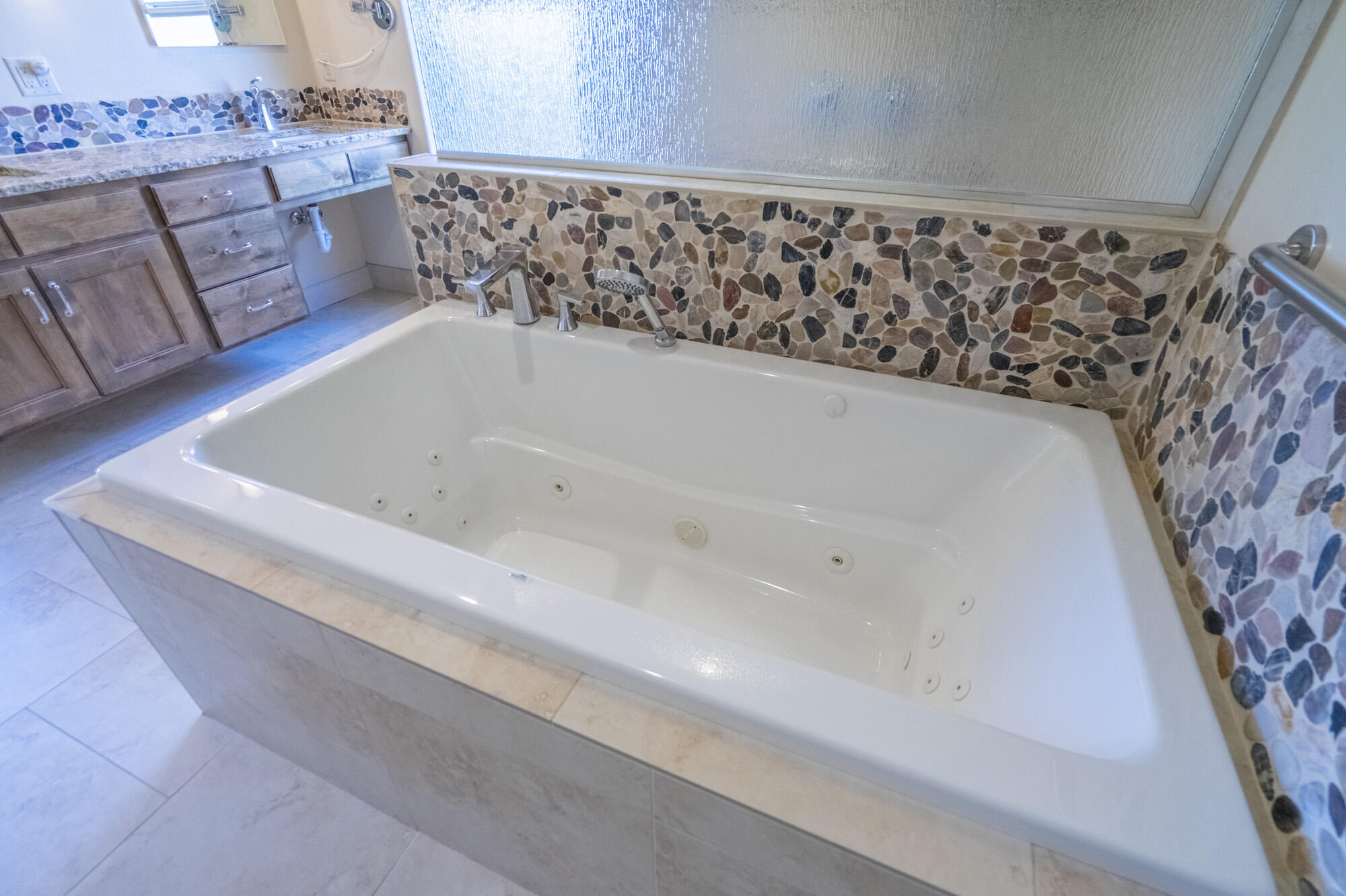 LAST SUN AT GREEN SPRINGS - Residential